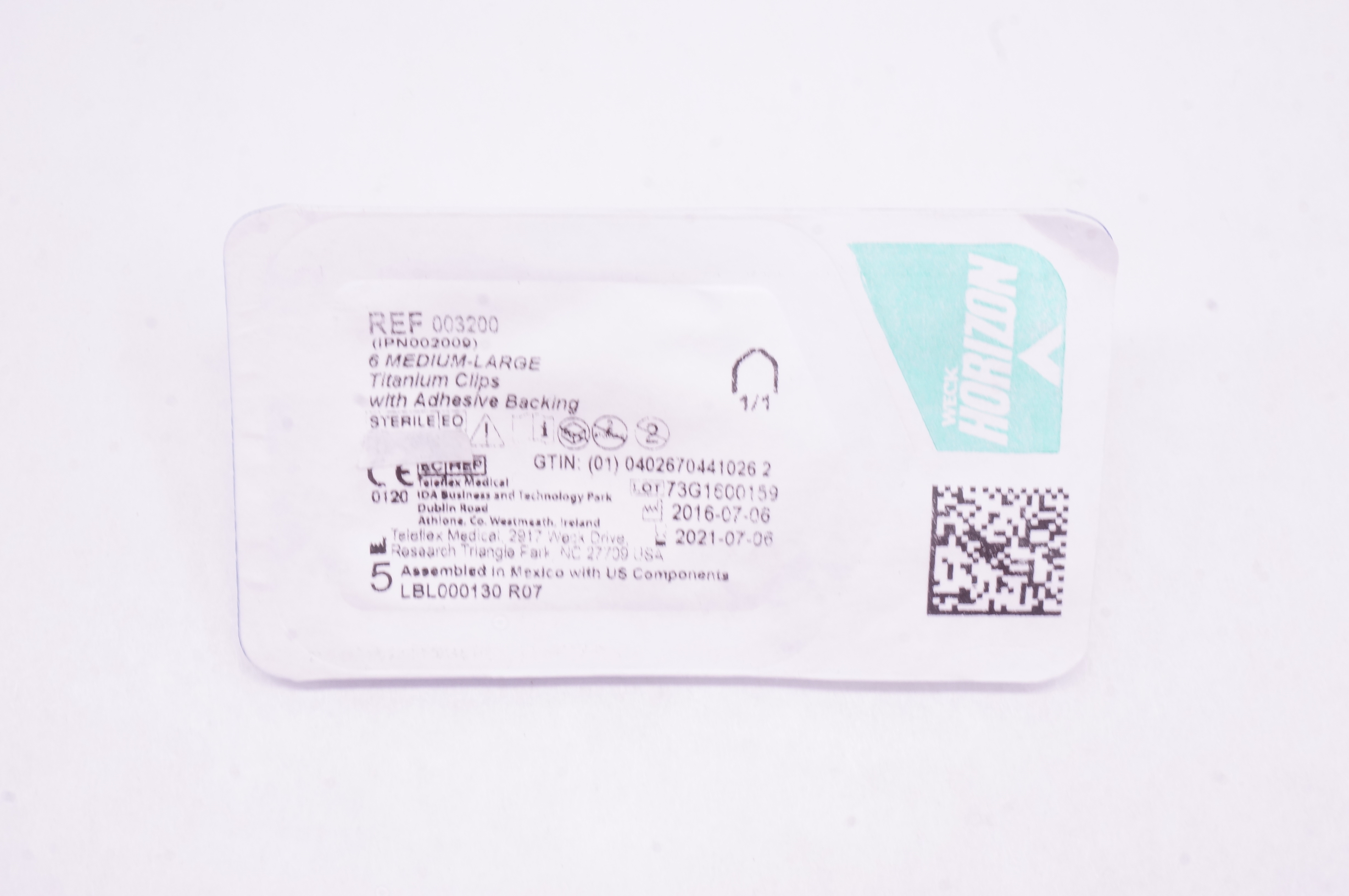 Teleflex 003200 Weck Horizon 6 Medium-Large Titanium Clips, Adhesive Backing