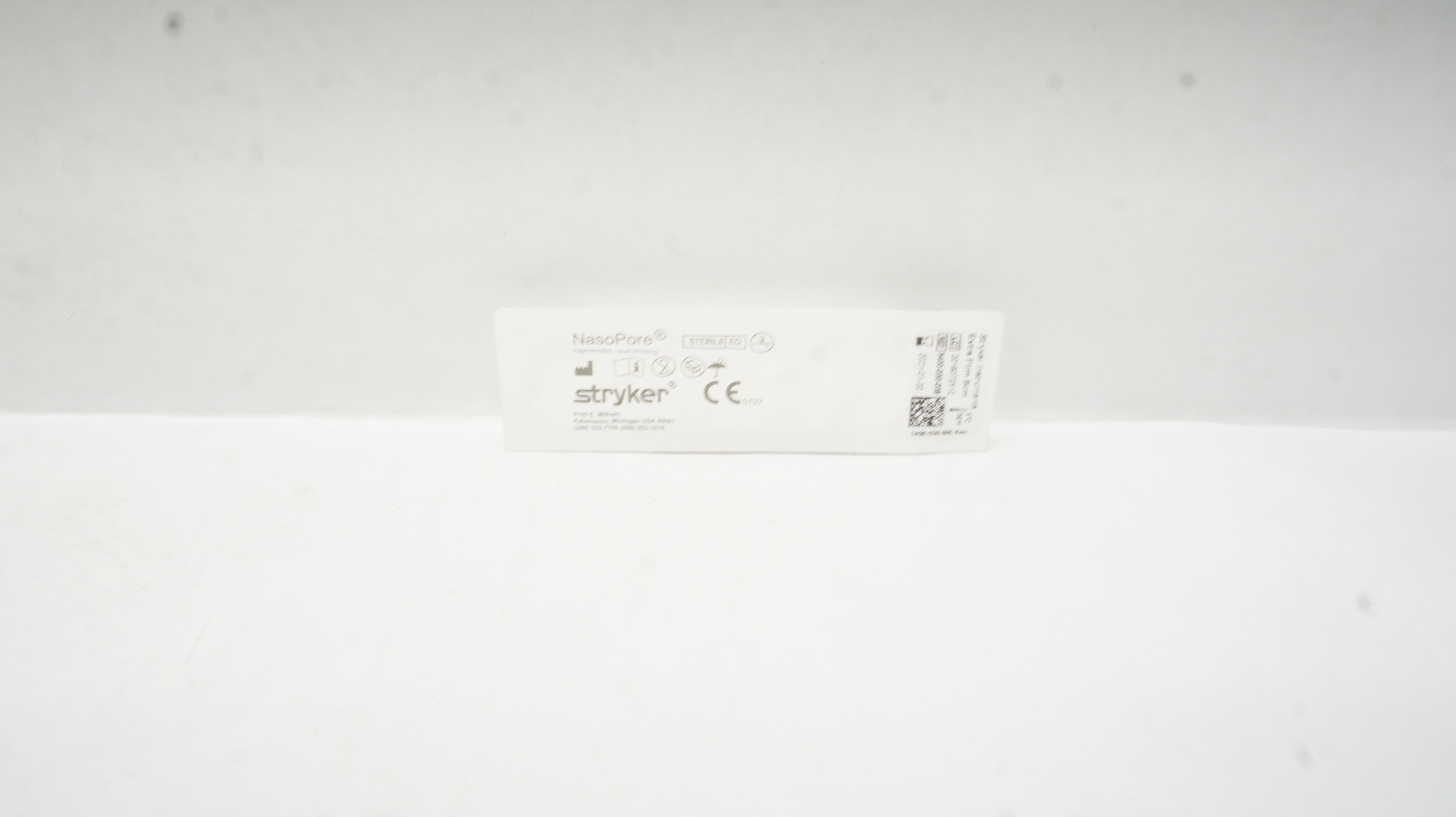 Stryker 5400-030-008 NasoPore Fragmentable Nasal Dressing ExtraFirm 8cm (x)