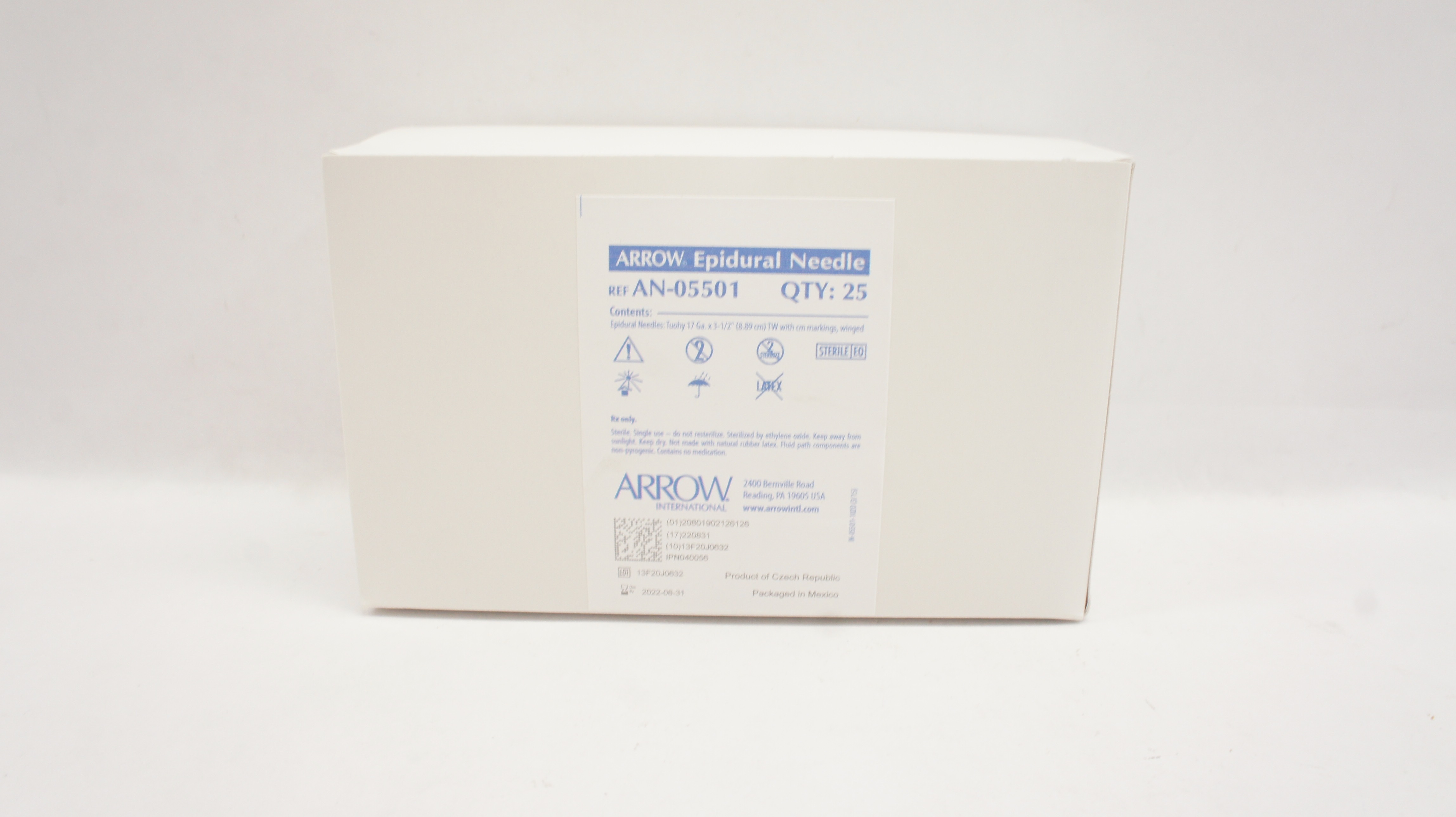 Arrow AN-05501 Epidural Ndle 17Ga x 3-1/2inch - Box of 25