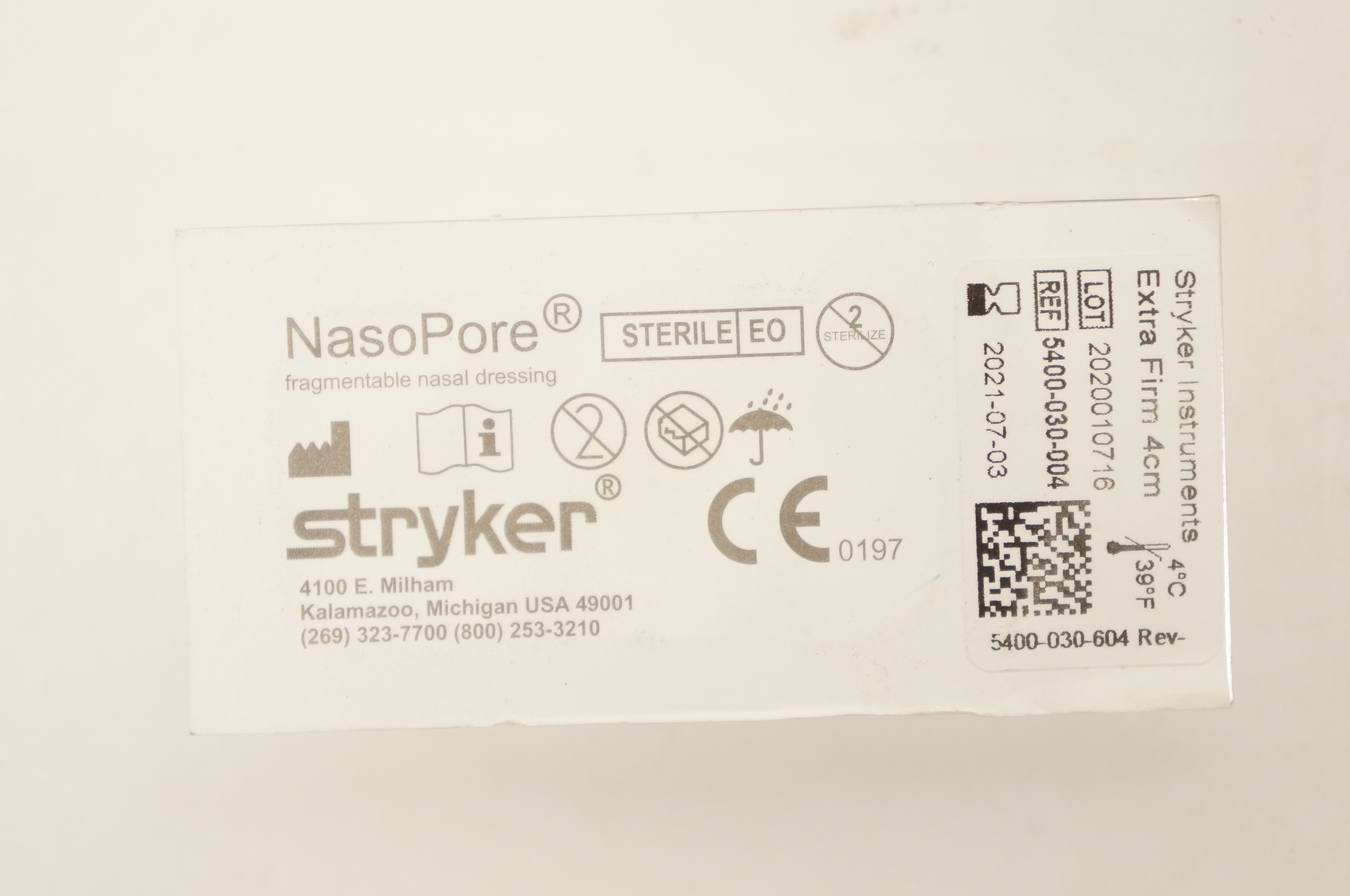 Stryker 5400-030-004 NasoPore Fragmentable Nasal Dressing, Extra Firm 4cm (x)