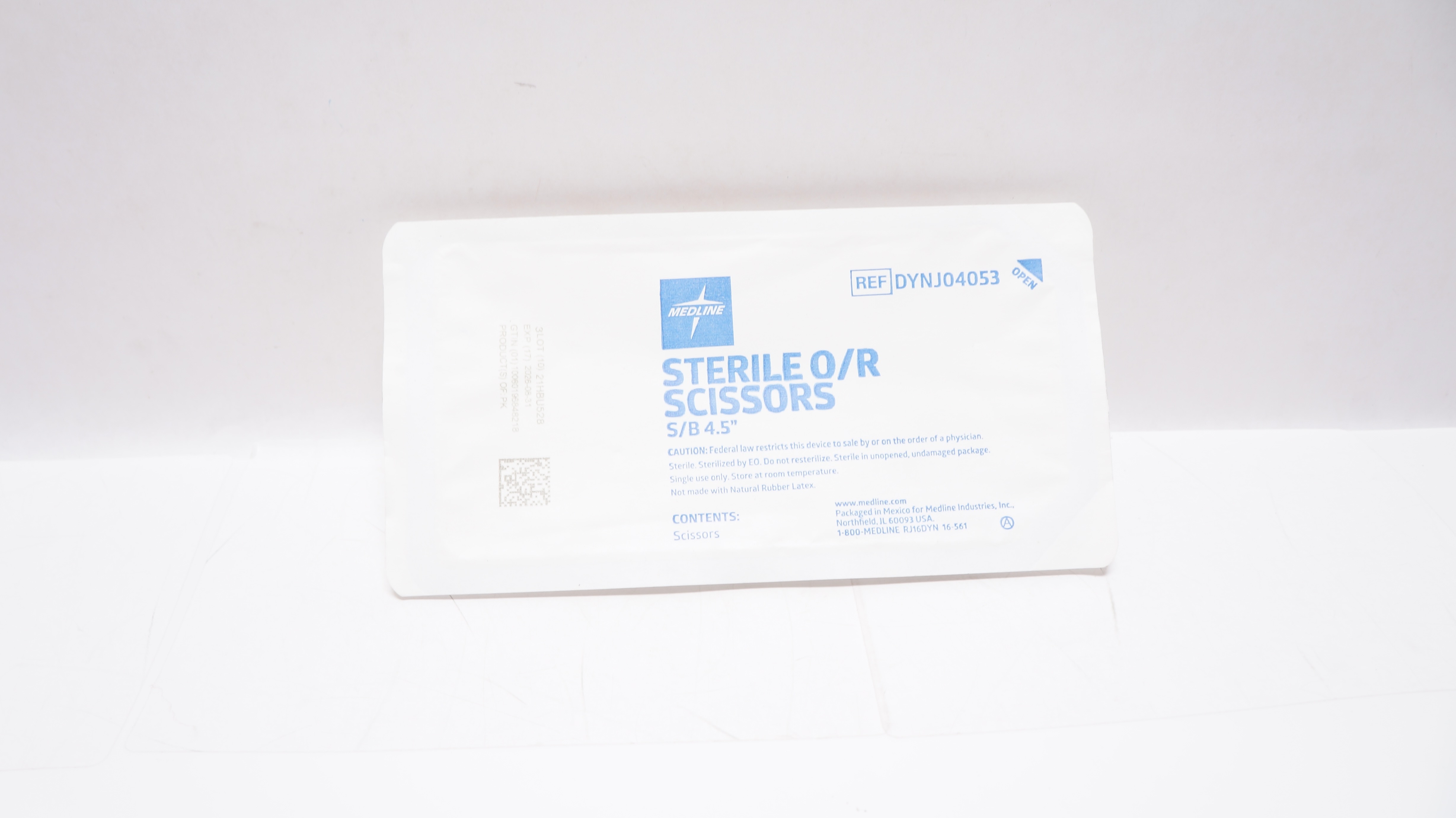 Medline DYNJ04053 Sterile O/R Scissorss, S/B 4.5inch