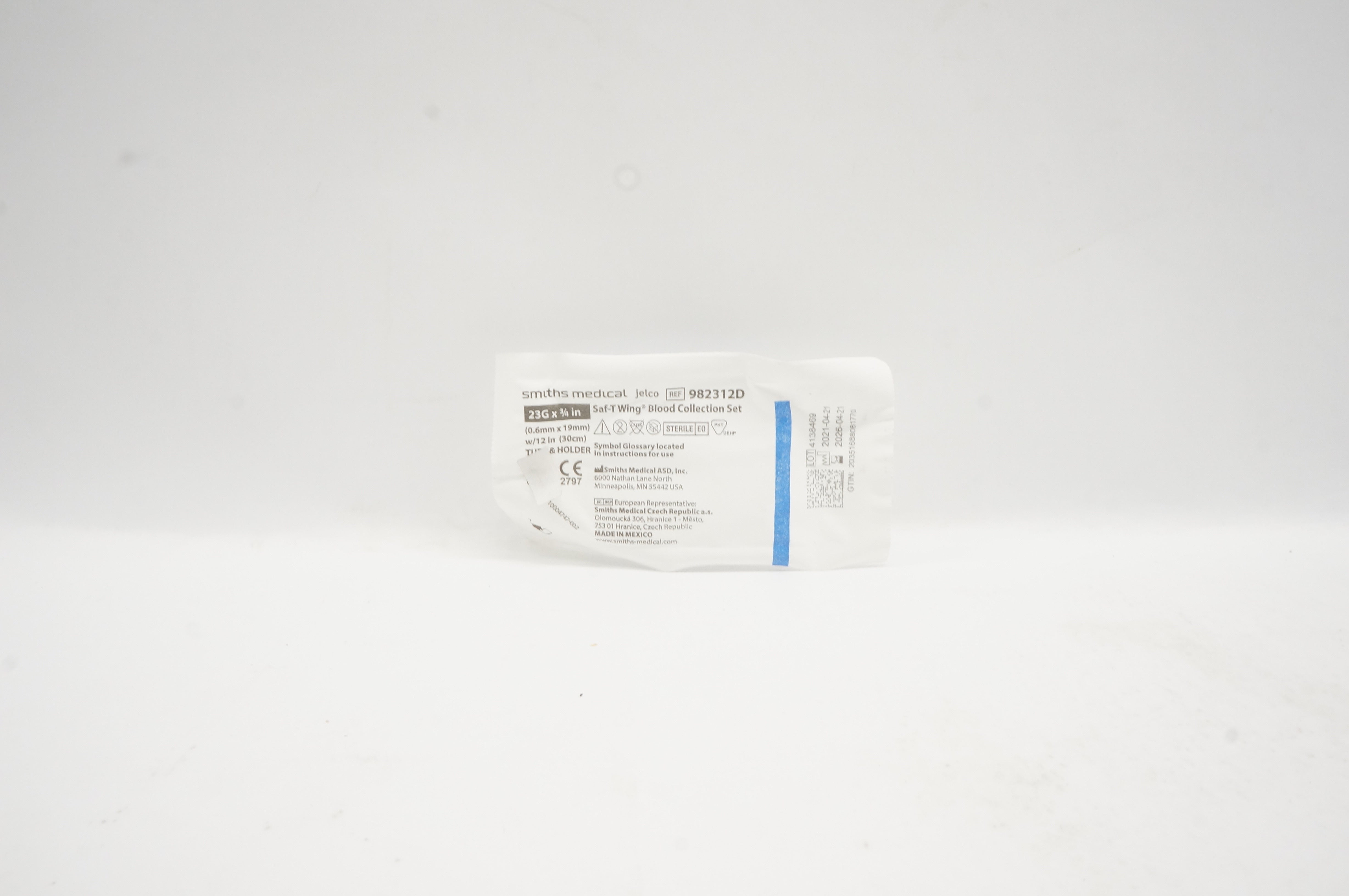 Smiths Medical 982312D Saft-T Wing Blood Collection Set 23G x 3/4inch