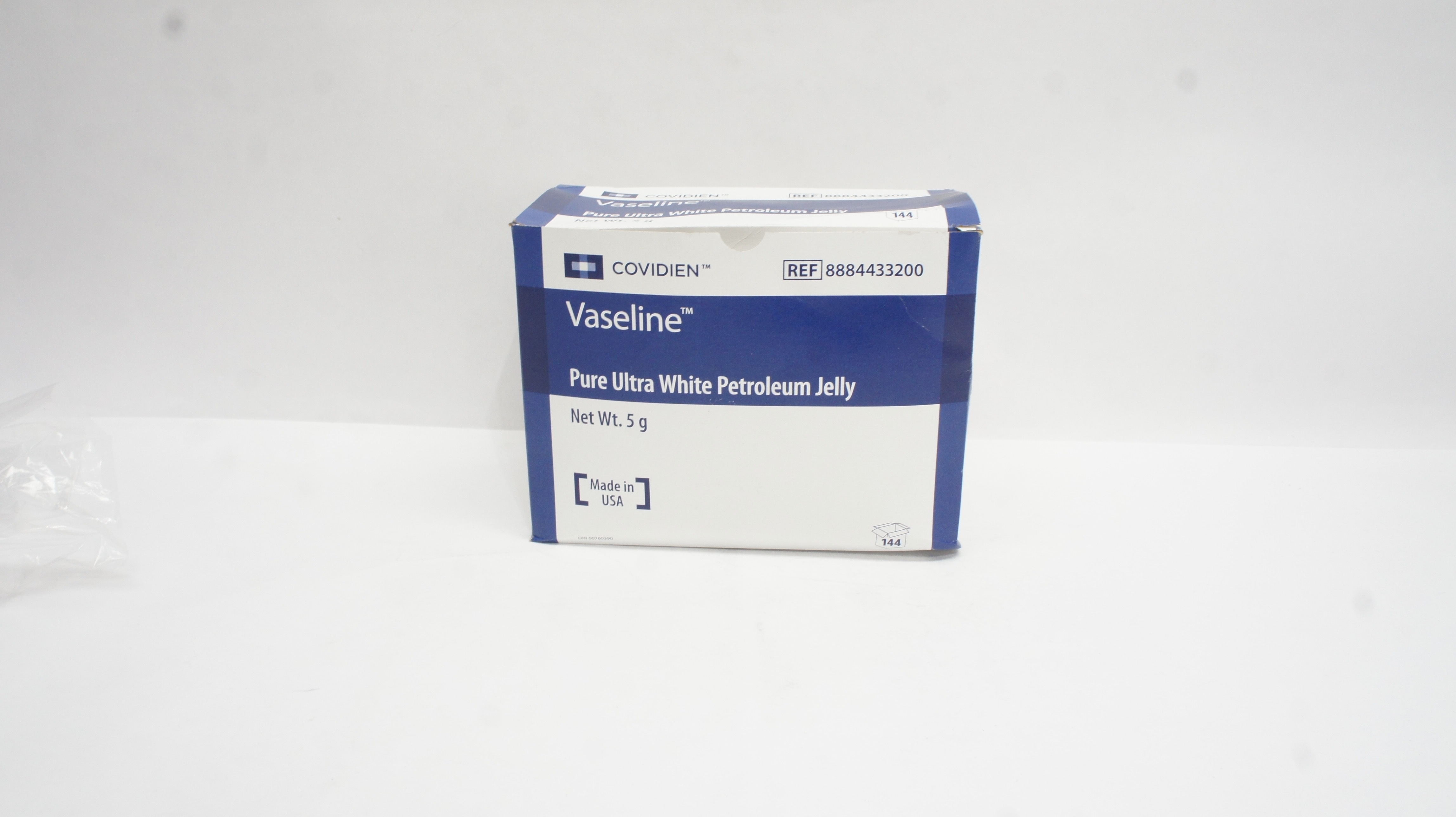 Covidien 8884433200 Vaseline Pure Ultra White Petroleum Jelly 5g - Box of 57