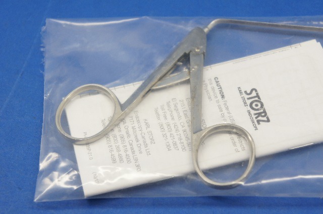 Karl Storz 10370HL Alligator Grasping Forceps With Double Action Jaws,2.5mmx55cm