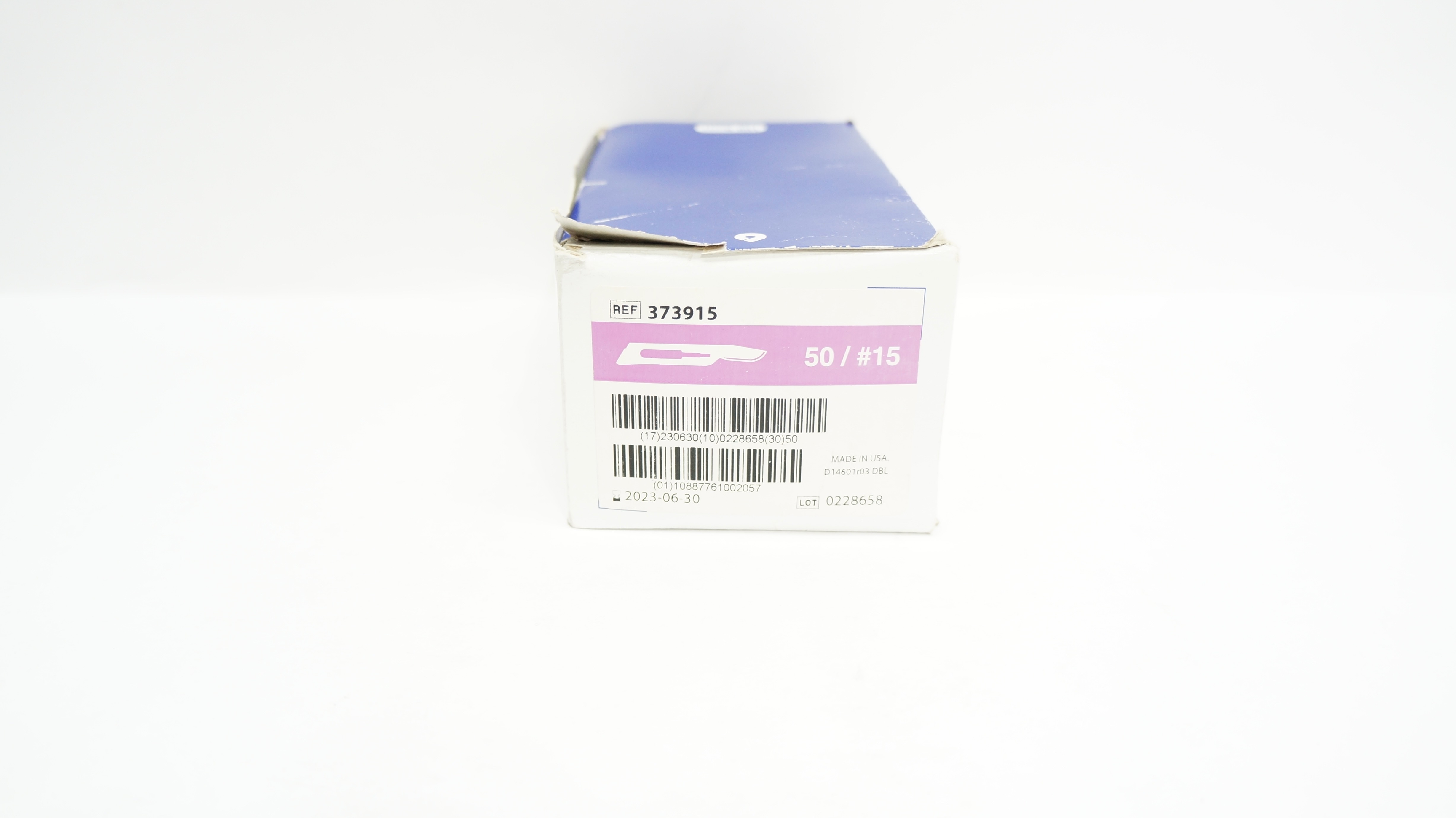 Aspen Surgical 373915 Bard-Parker Protected Blade System (x) - Box of 50