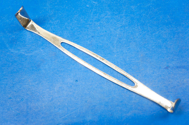 N/A Retractor 8inch