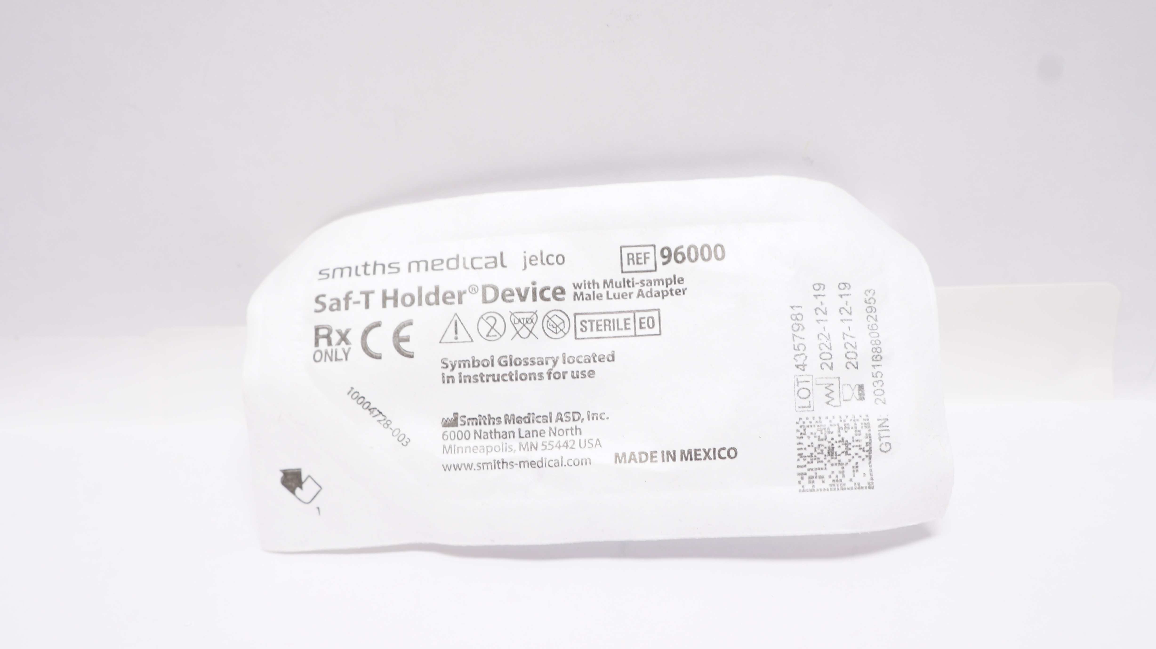Smiths Medical 96000 Jelco Saf-T Holder Device w/Multi-Sample Male Luer Adapter