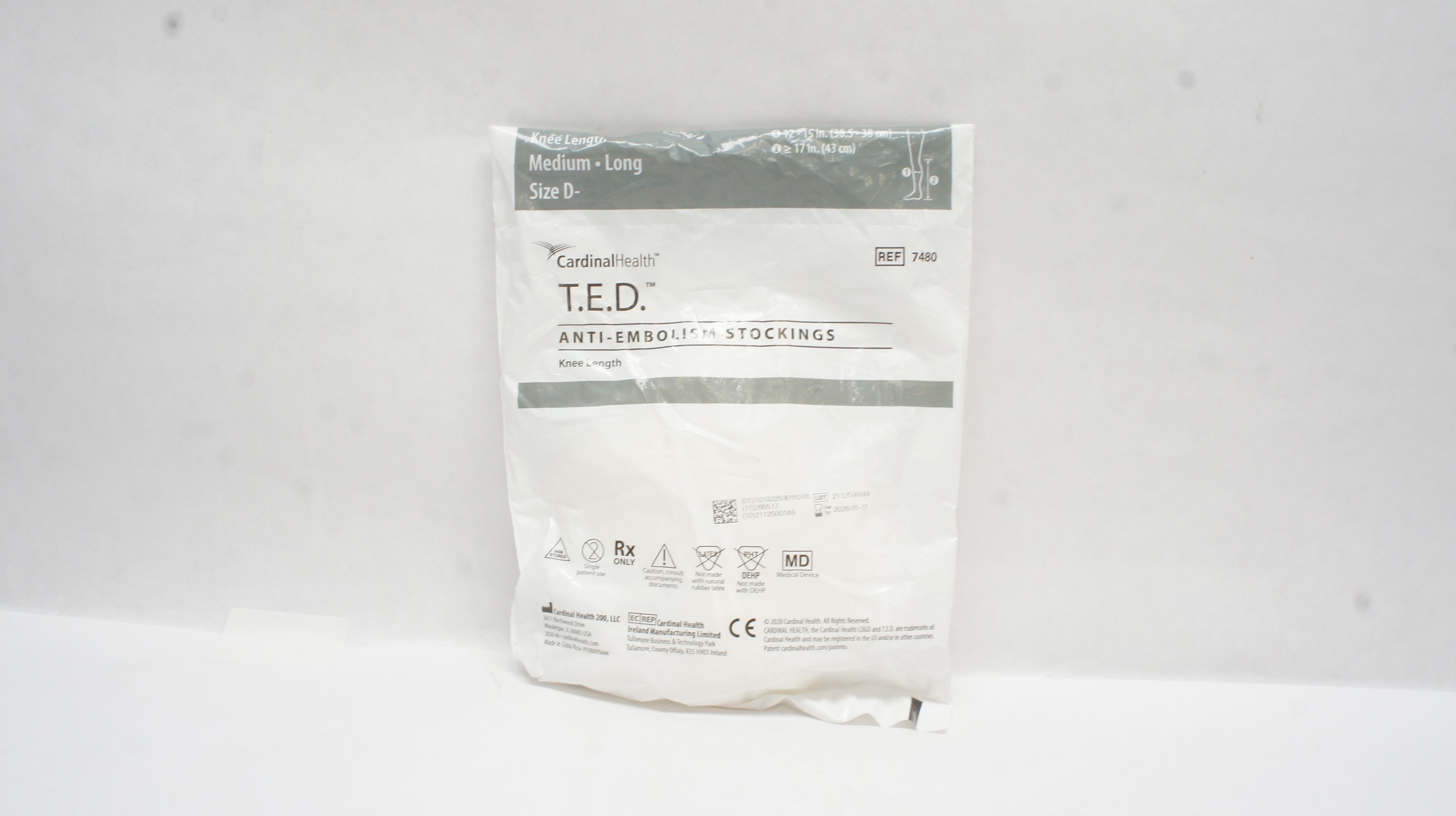 Cardinal Health 7480 T.E.D. Anti-Embolism Stockings, Knee Length Medium, Size D