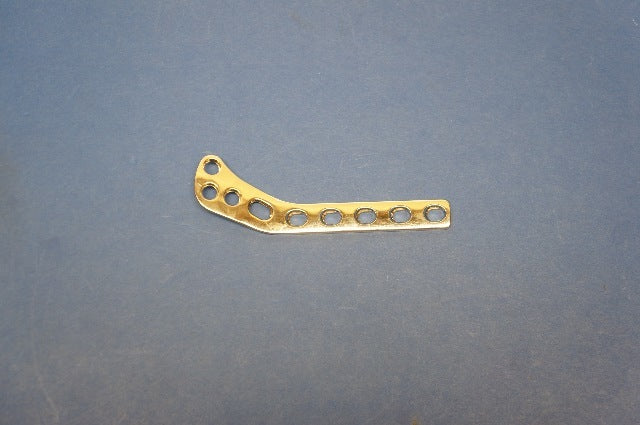 Synthes 240.56 Lateral Tibial Head Buttress Plate: 5 Holes / 118mm