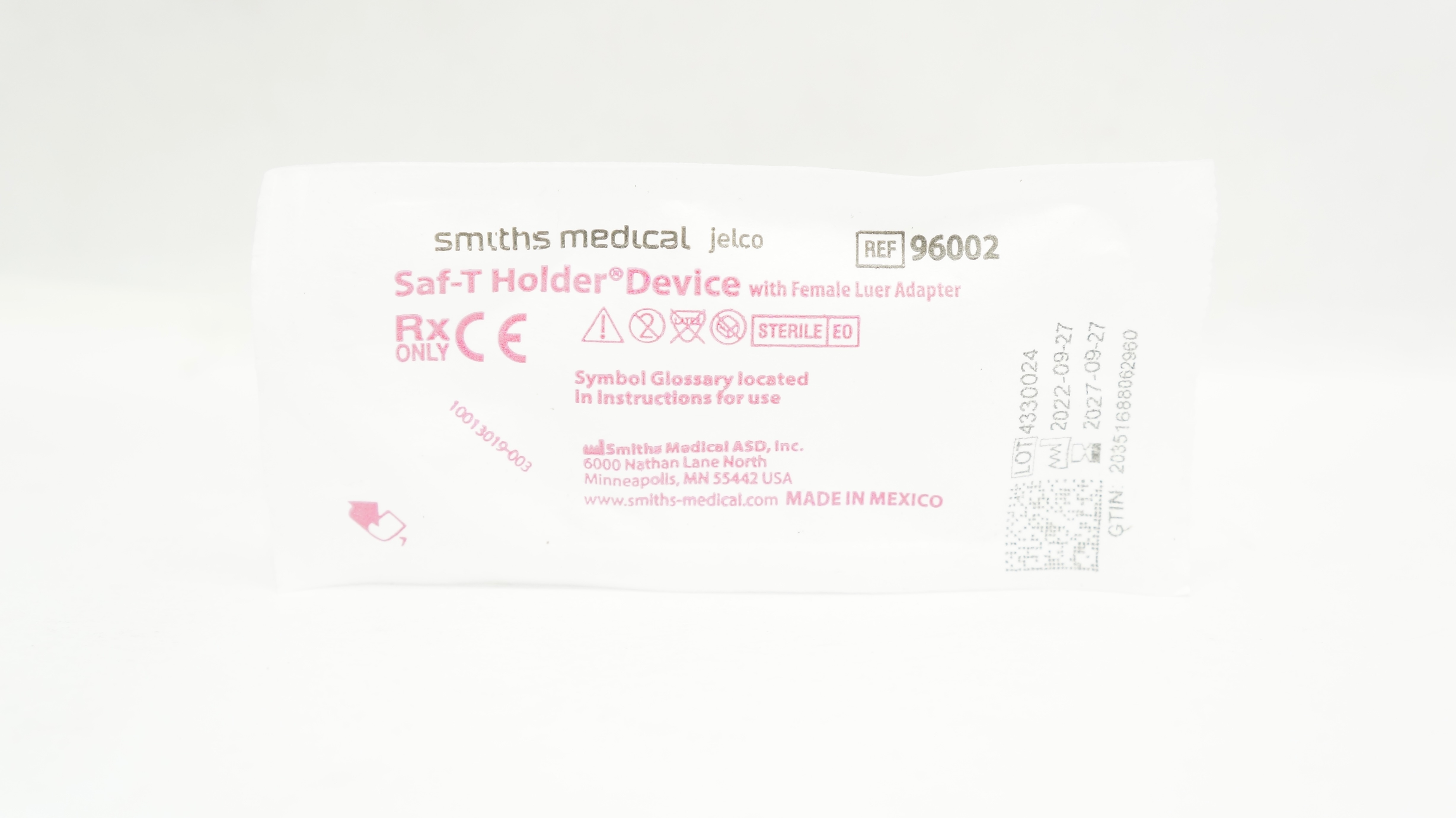 Smiths Medical 96002 Saf-T Holder with Female Luer Adapter