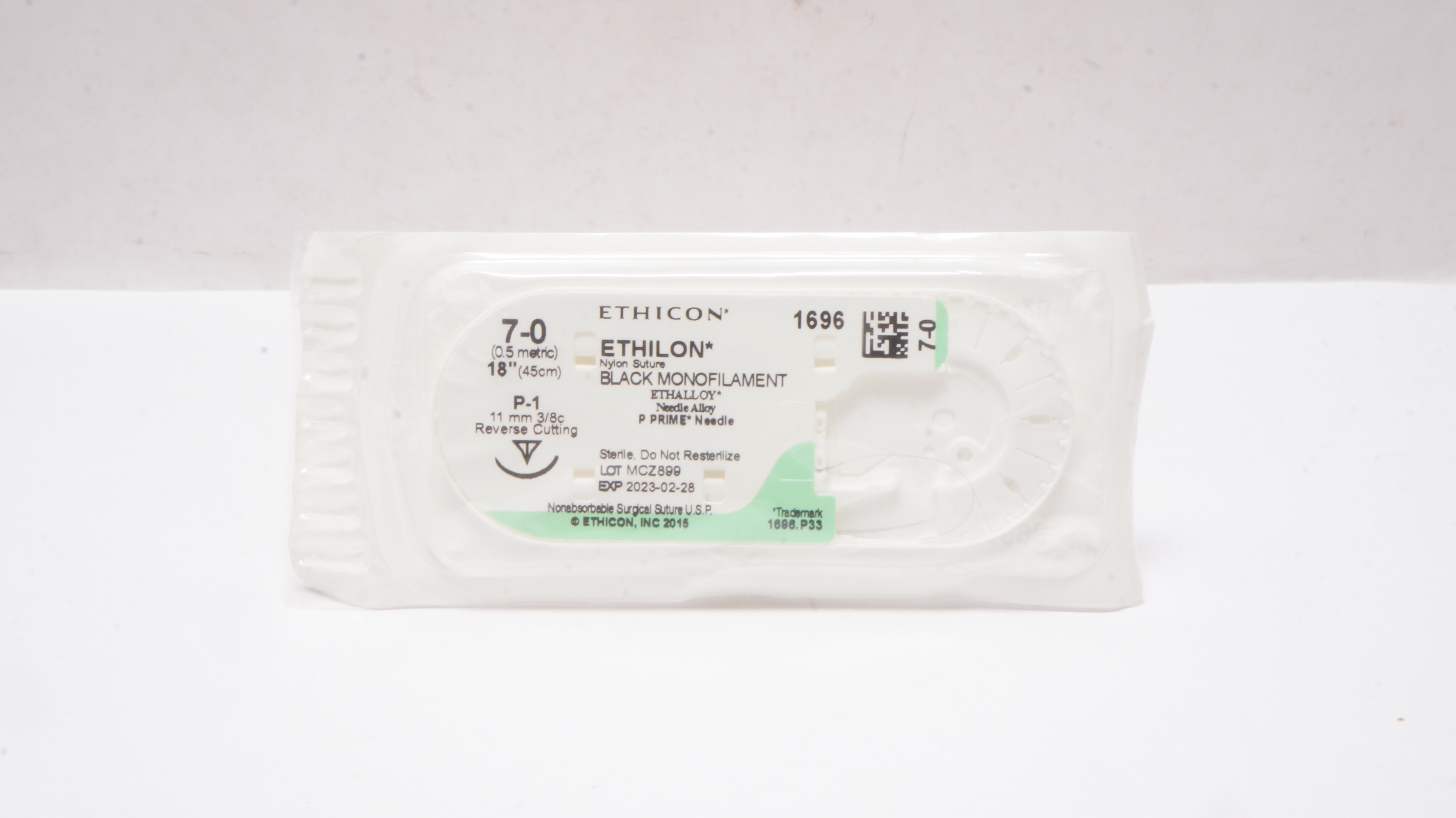 Ethicon 1696 7-0 ETHILON Nylon Stre P-1 11mm 3/8c Reverse Cutting 18inch (x)