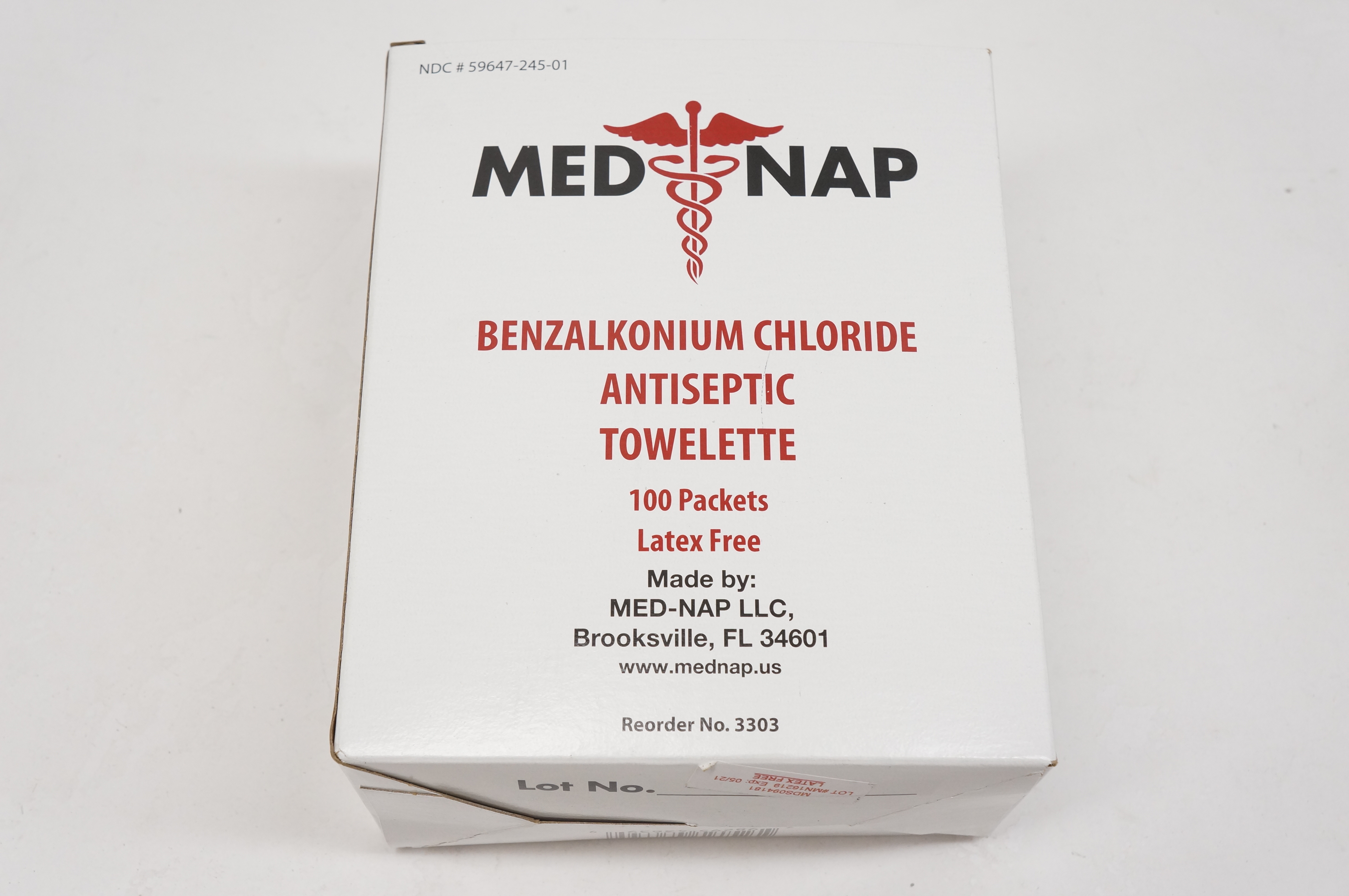 MedNap 3303 Benzalkonium Chloride Antiseptic Towelette - Box of 100