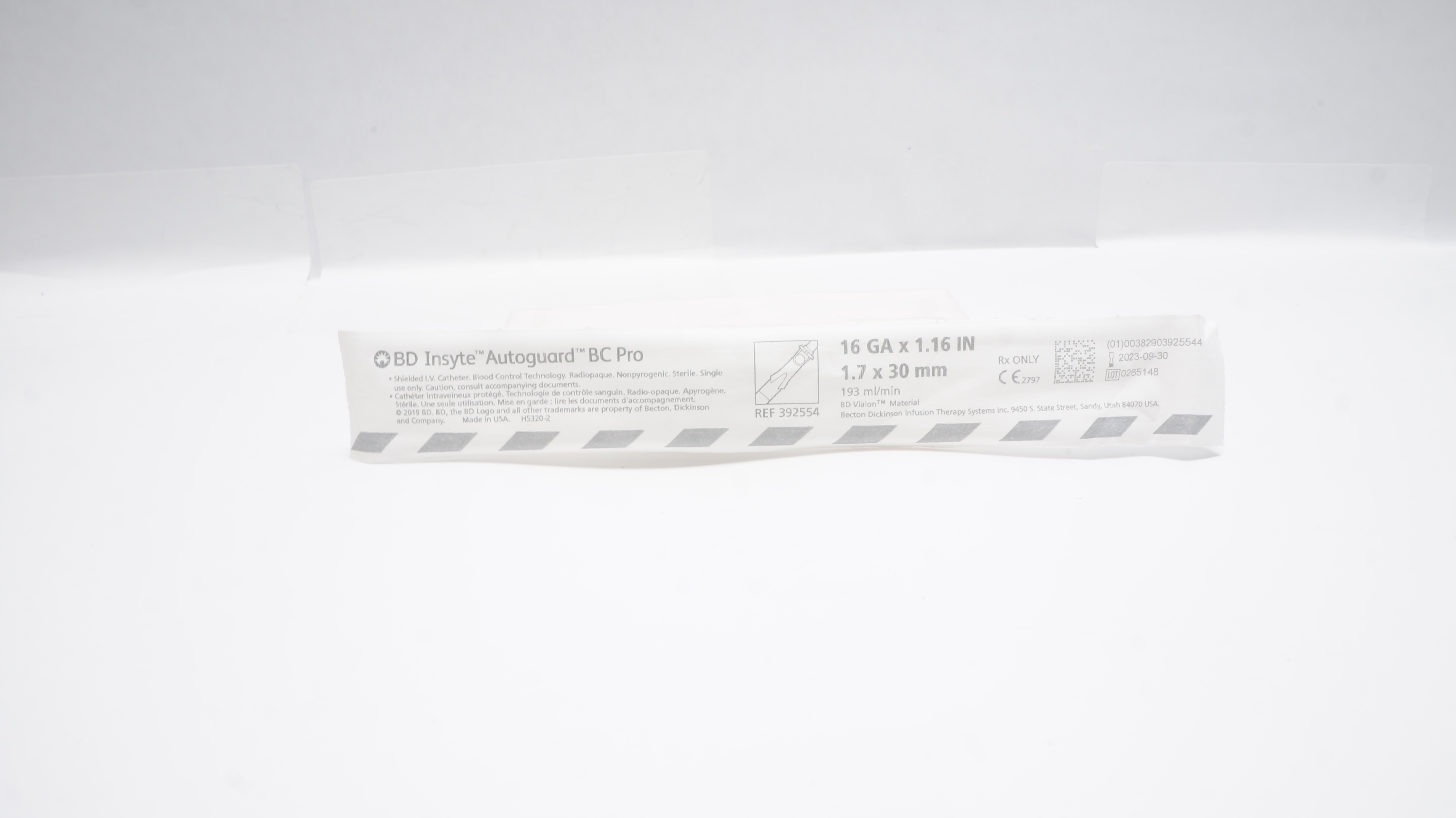 BD 392554 Insyte Autoguard Shielded I.V. Cath. 16Ga x 1.16inch (x)