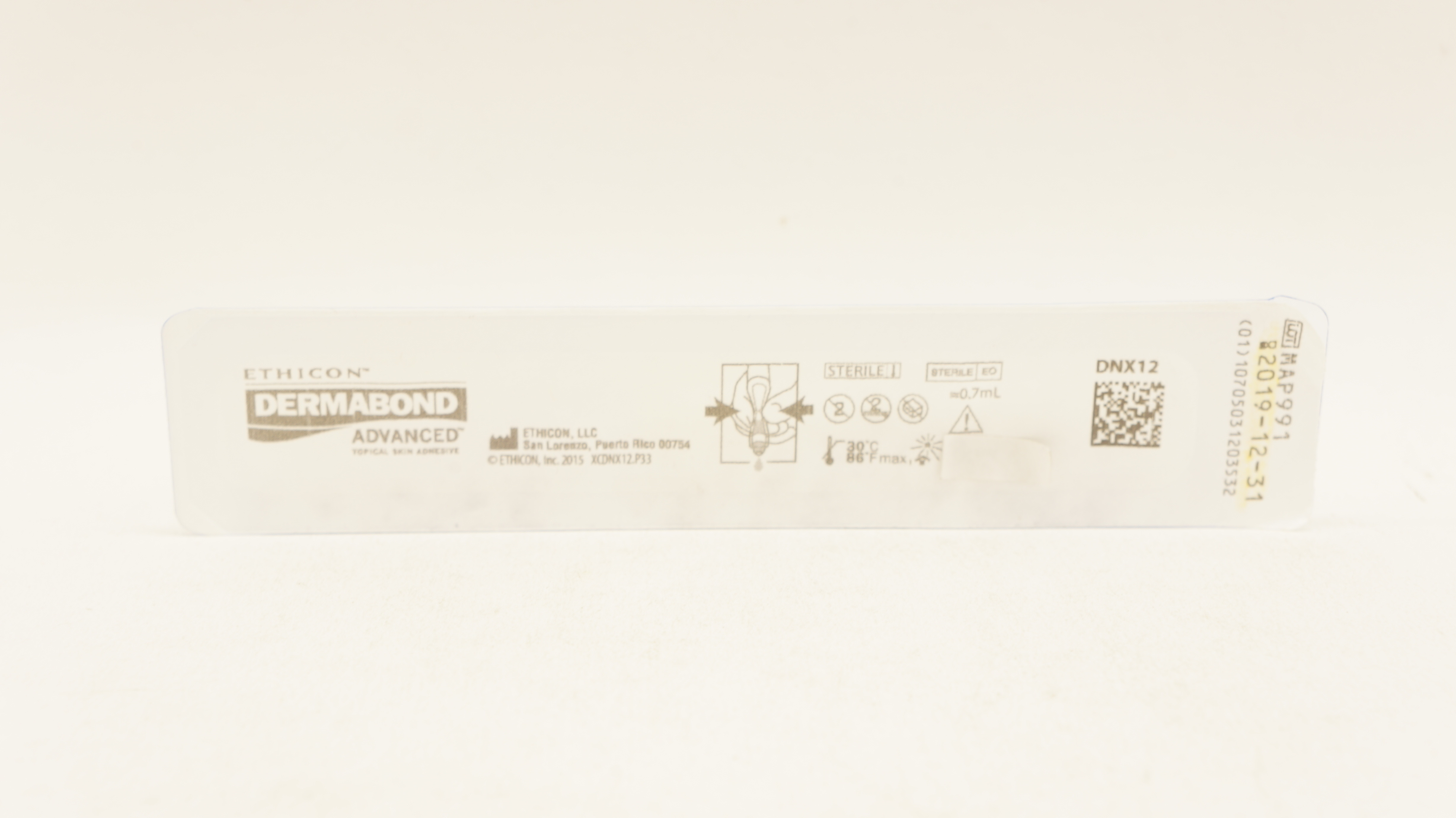 Ethicon DNX12 Dermabond Advanced Topical Skin Adhesive  Approx. 0.7mL (x)
