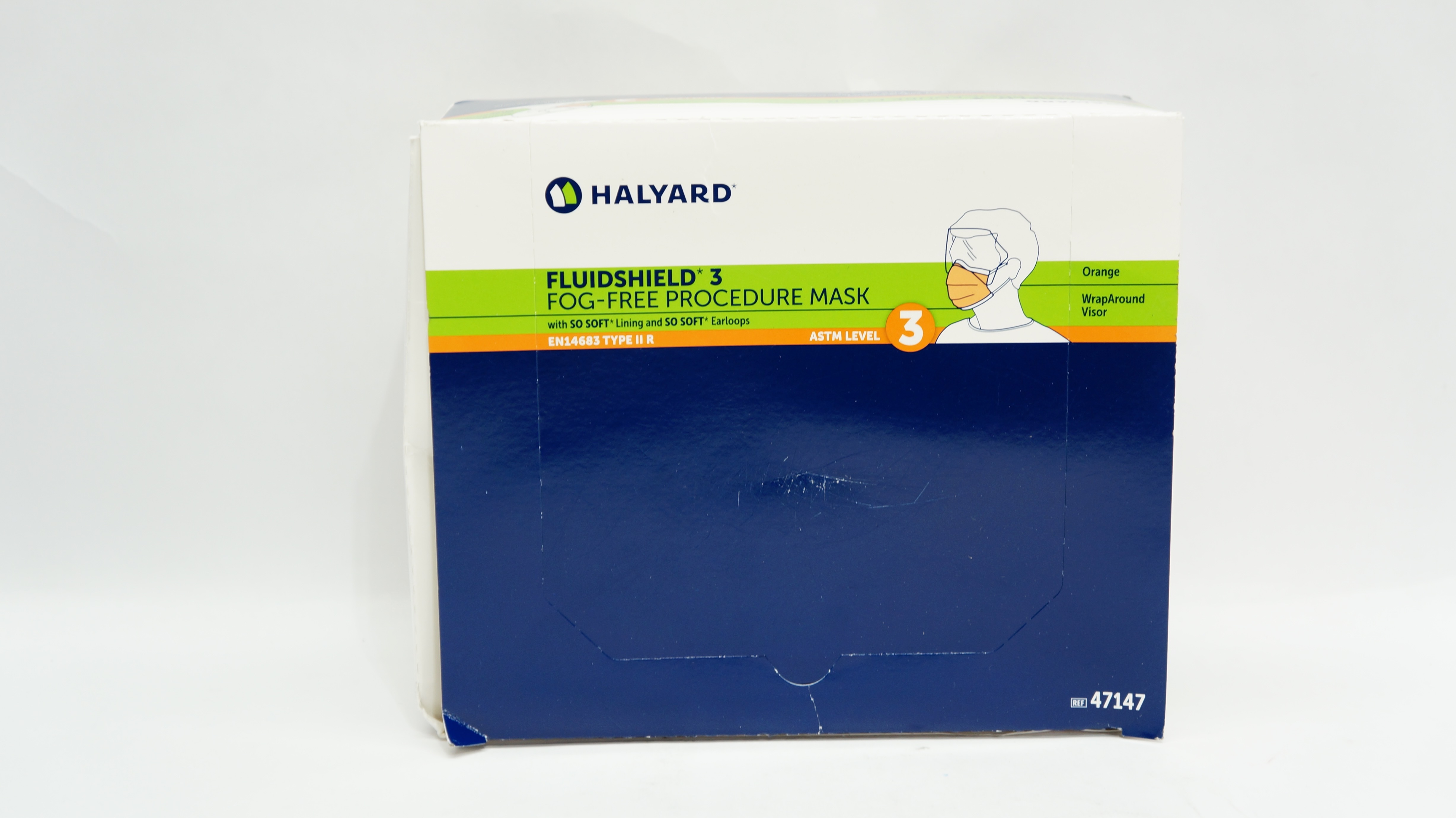 Halyard 47147 FLUIDSHIELD Level 3 Fog-Free Procedure Mask - Box of 25