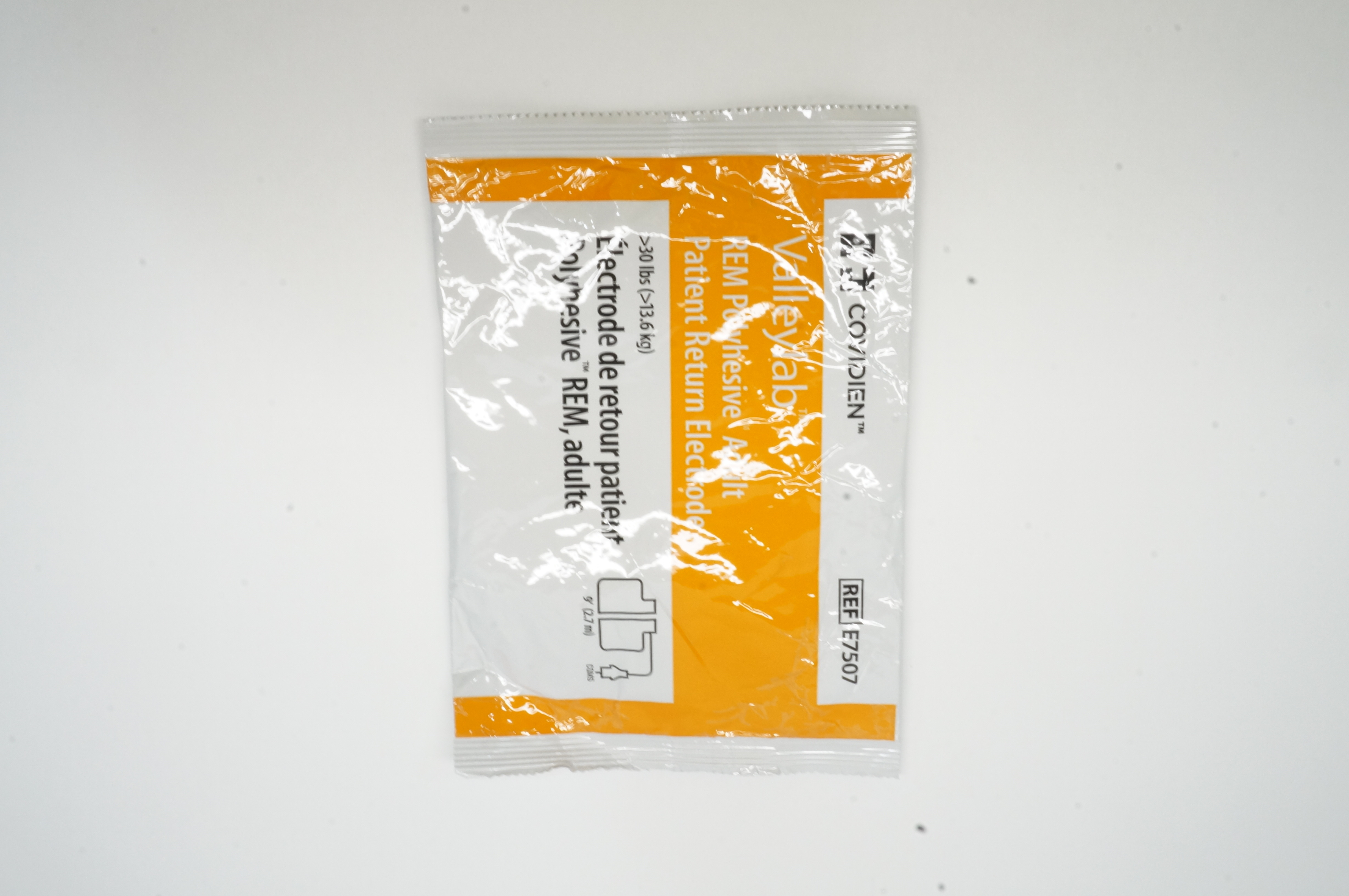 Covidien E7507 ValleyLab REM Polyhesive Adult Patient Return Electrode >30lbs(x)
