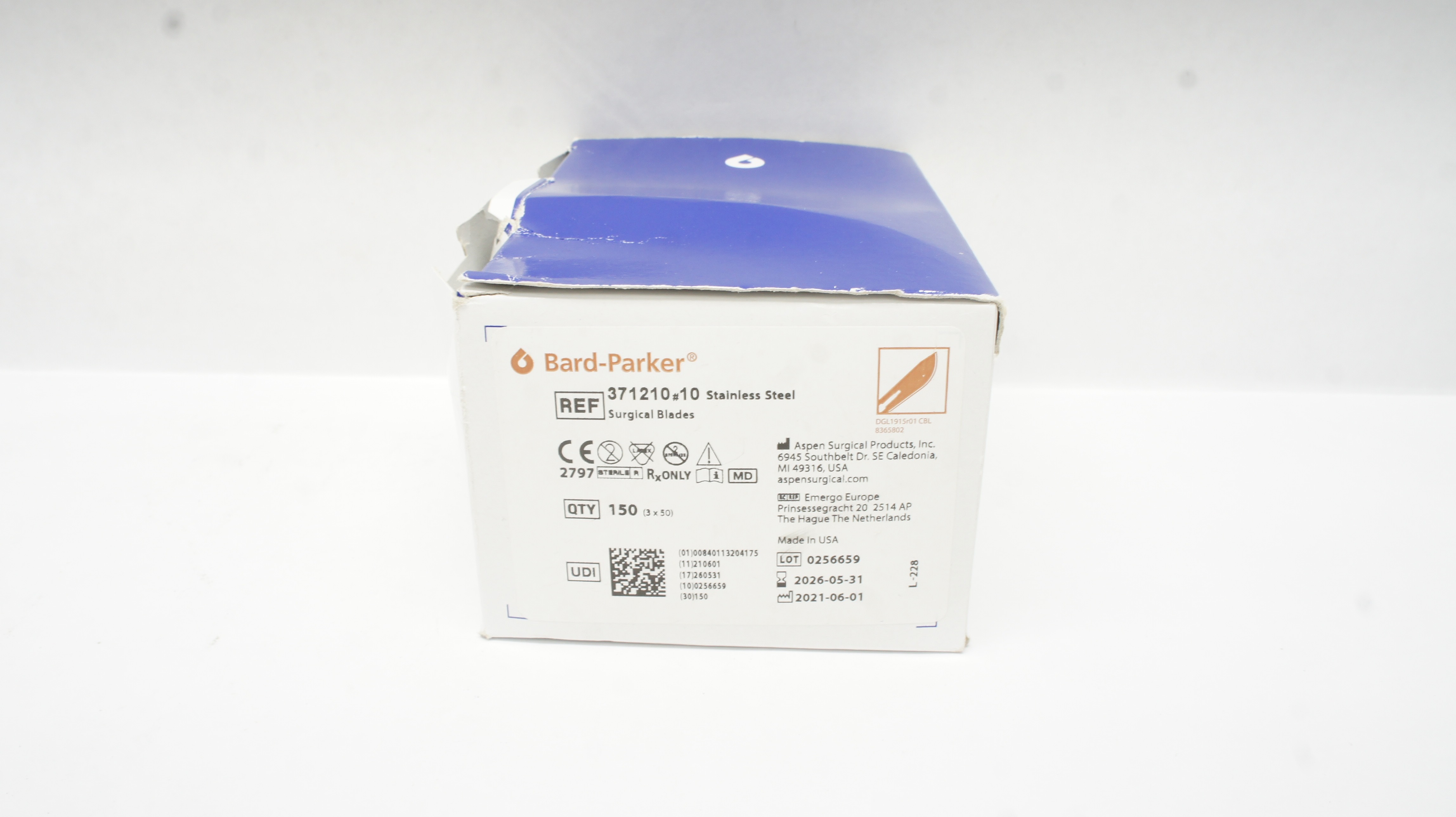 Aspen Surgical 371210#10 Bard-Parker Stainless Steel Surgical Blades-Box of 150