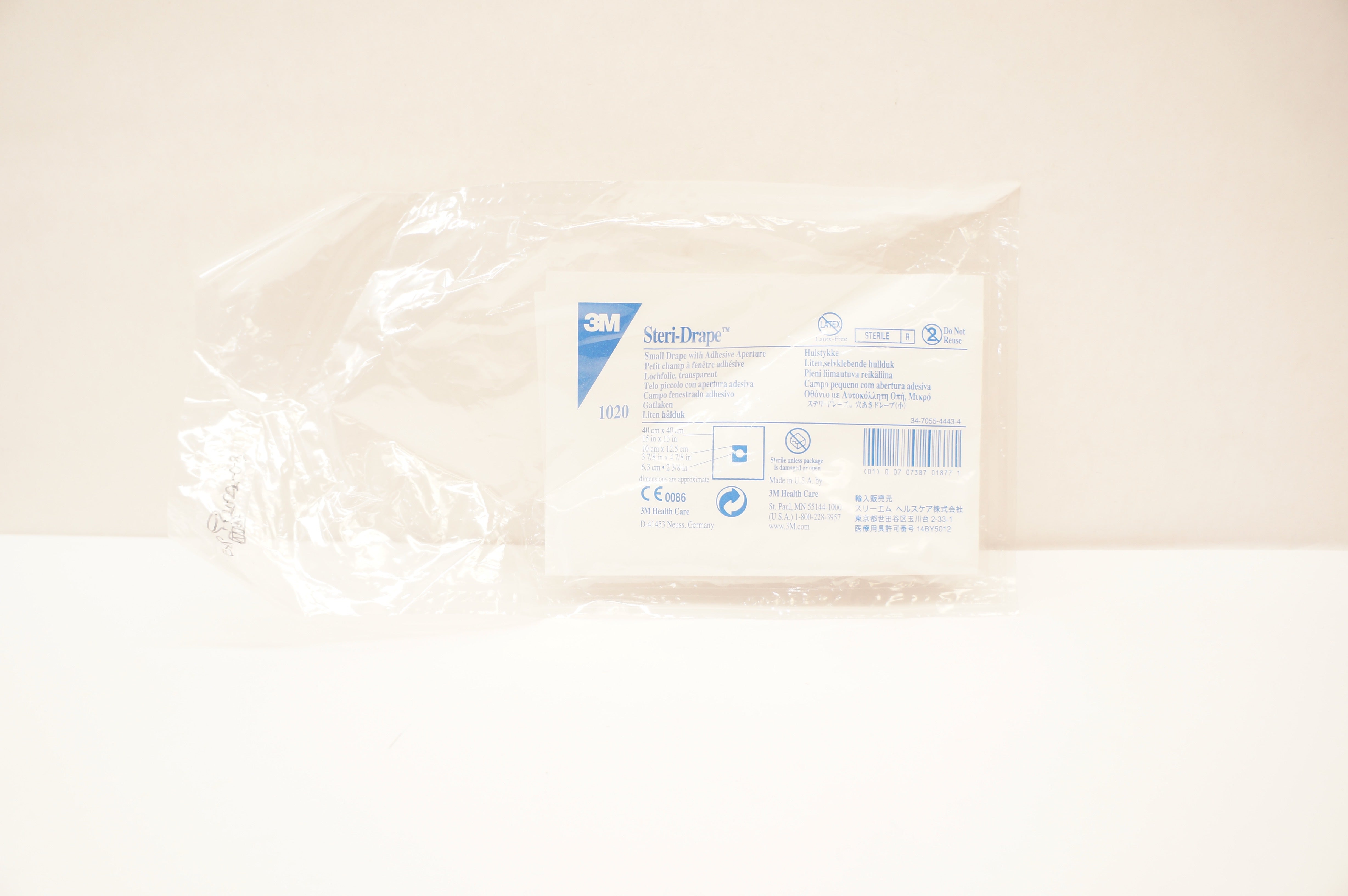 3M 1020 Steri-Drape Small Drape with Adhesive Aperture 15inch x 15inch