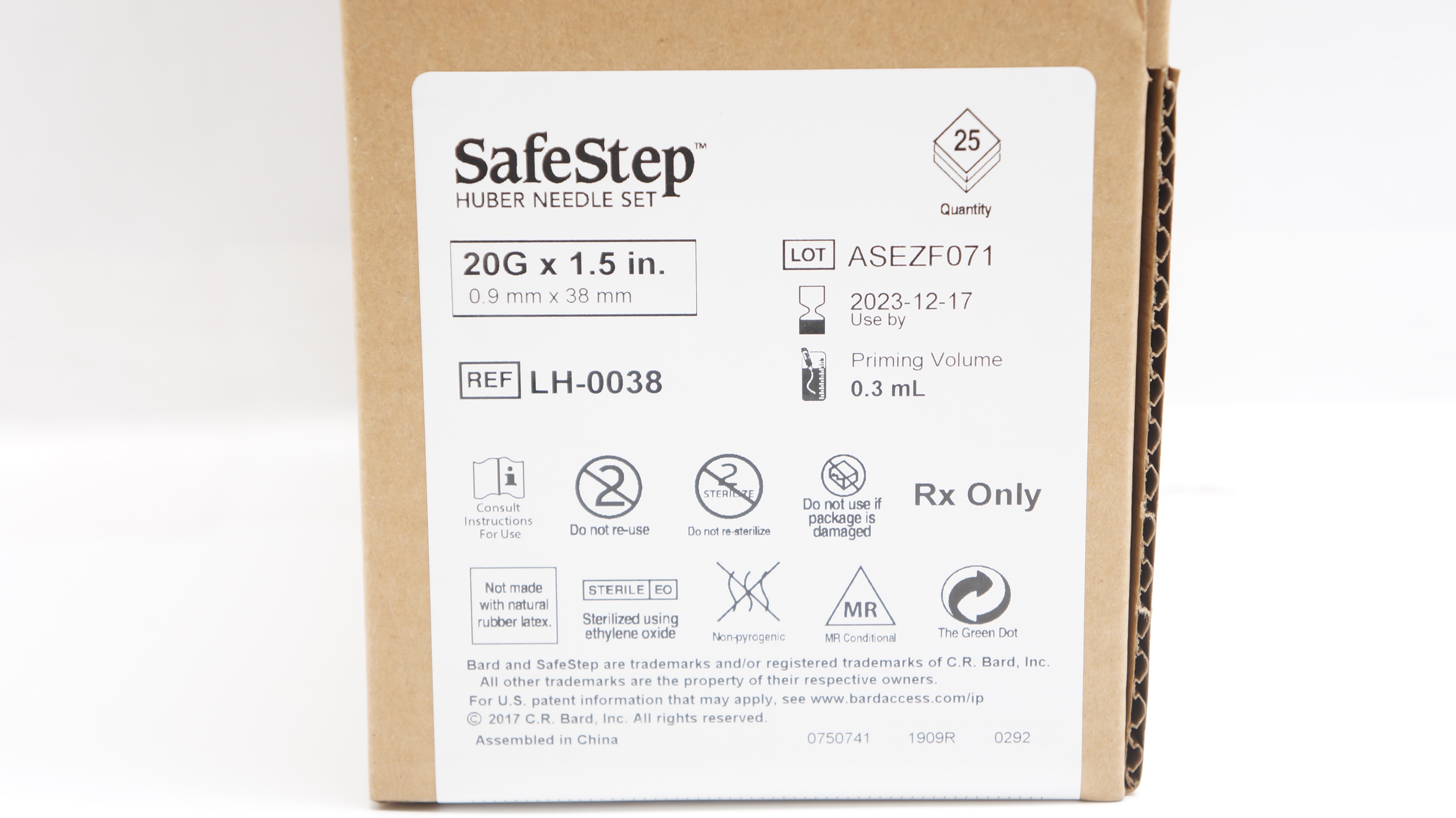 Bard LH-0038 SafeStep Huber Ndle Set 20G x 1.5inch (x) - Box of 25