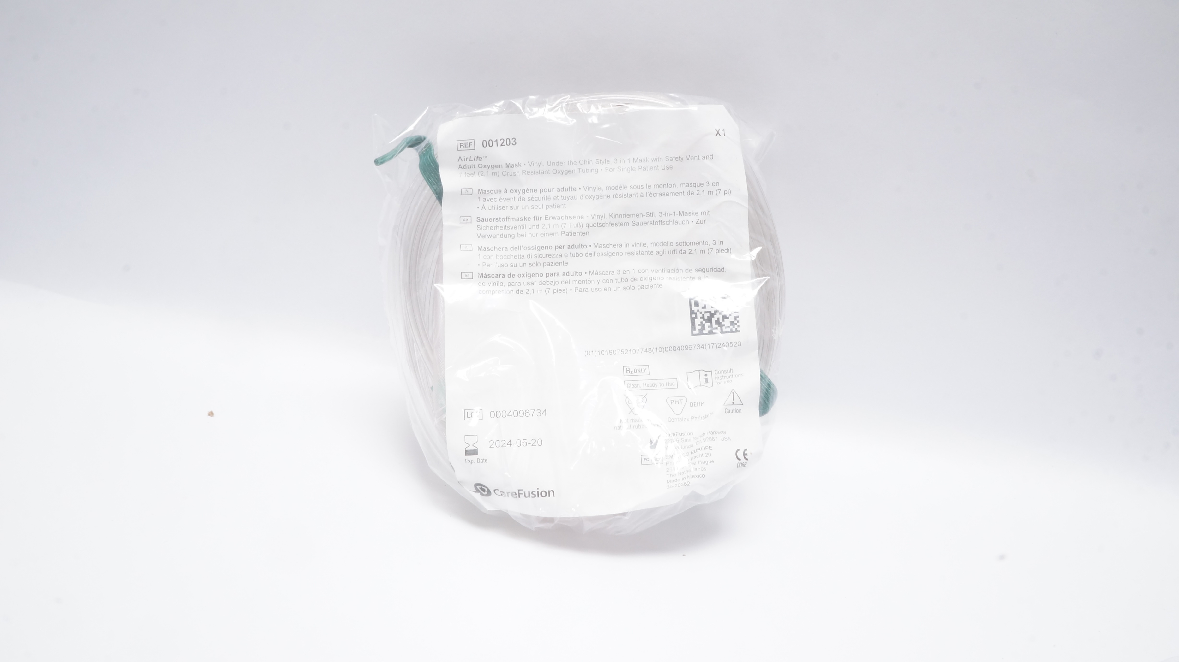 CareFusion 001203 AirLife Adult Oxygen Mask Vinyl w/Oxygen Tubing 7ft. (x)