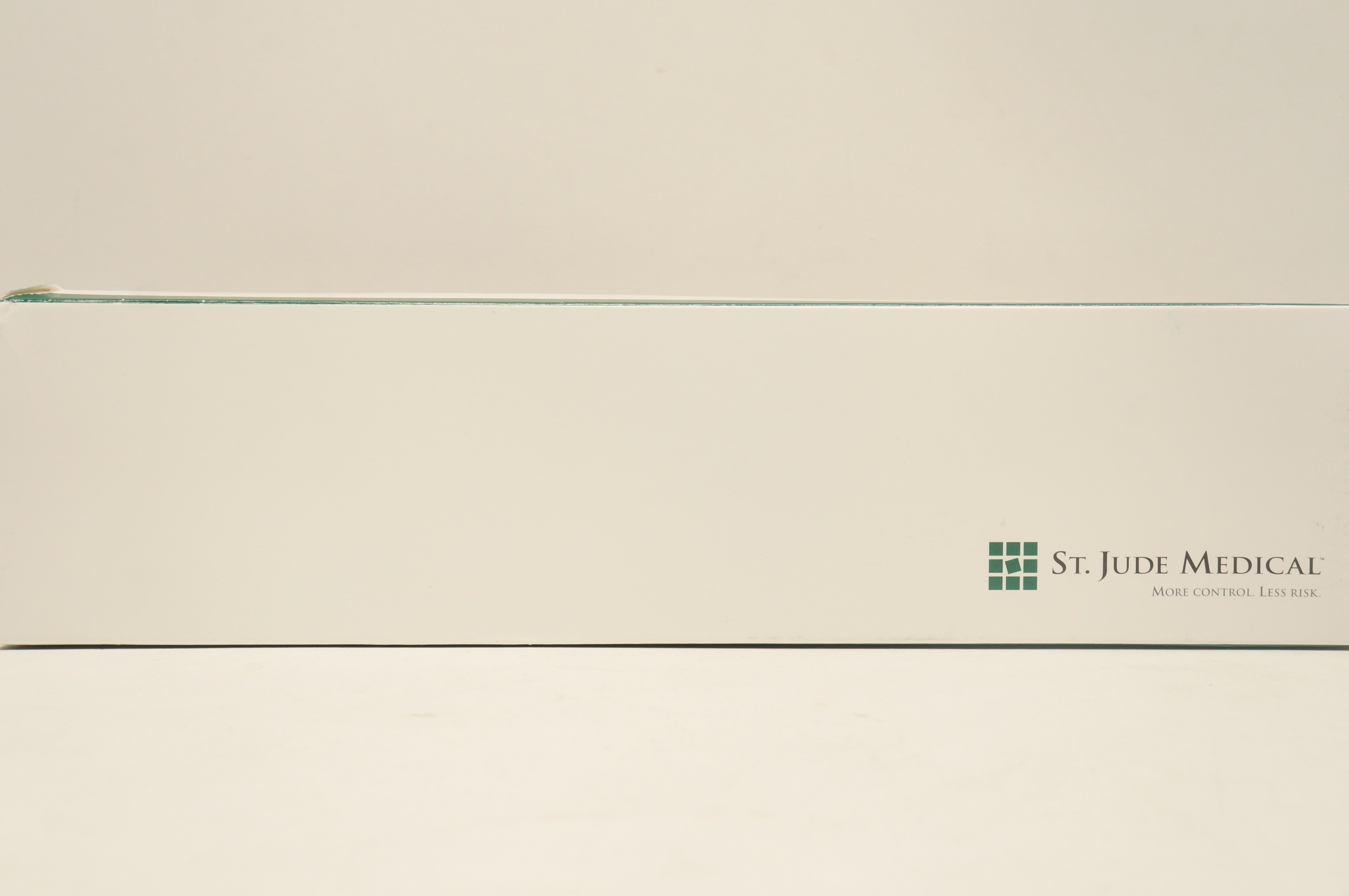 St. Jude Medical 405504 SJM Vessel Dialtor 6F x 2.00mm x .038inch (x) -Box of 10
