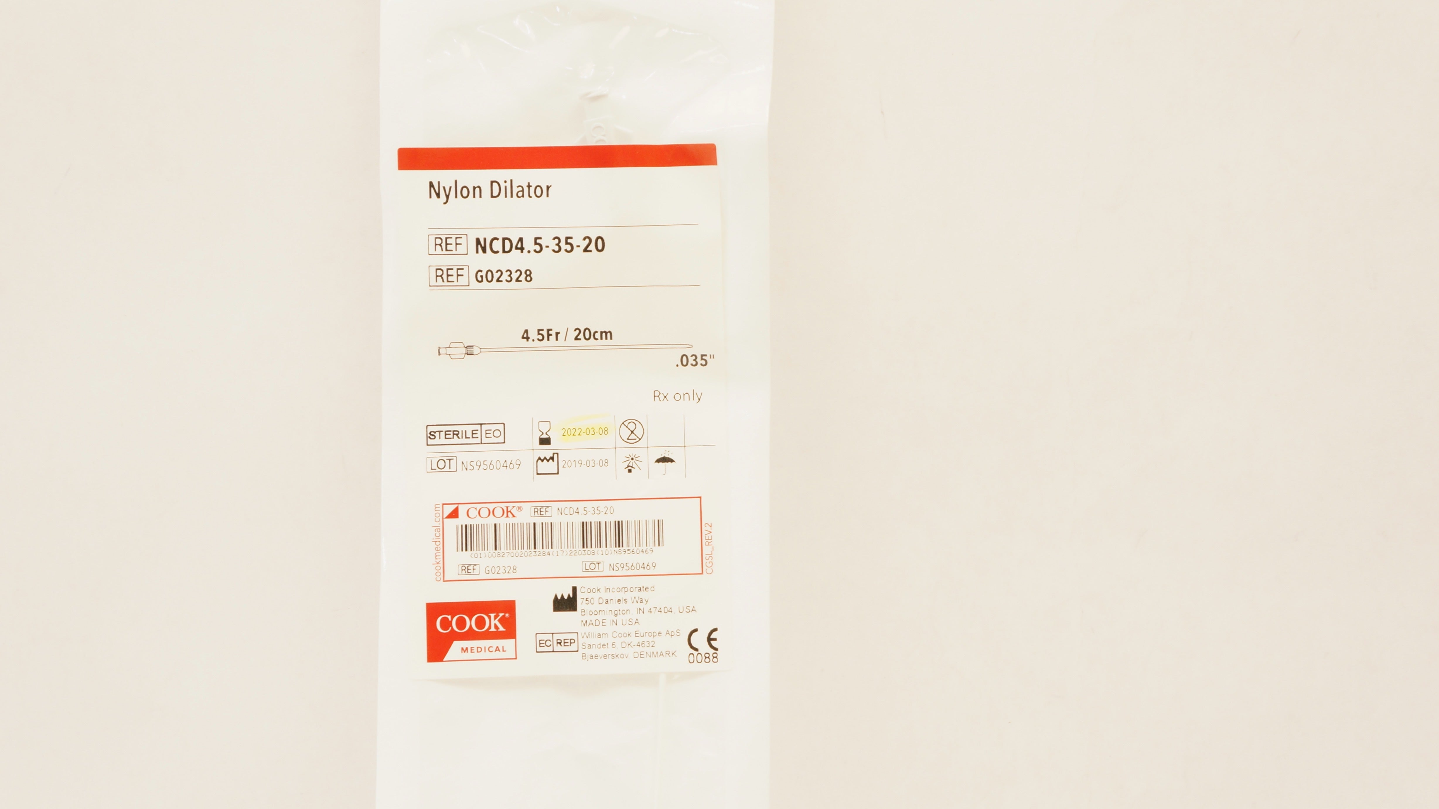 Cook Medical G02328 Nylon Dialtor 4.5Fr/20cm .035inch (x)