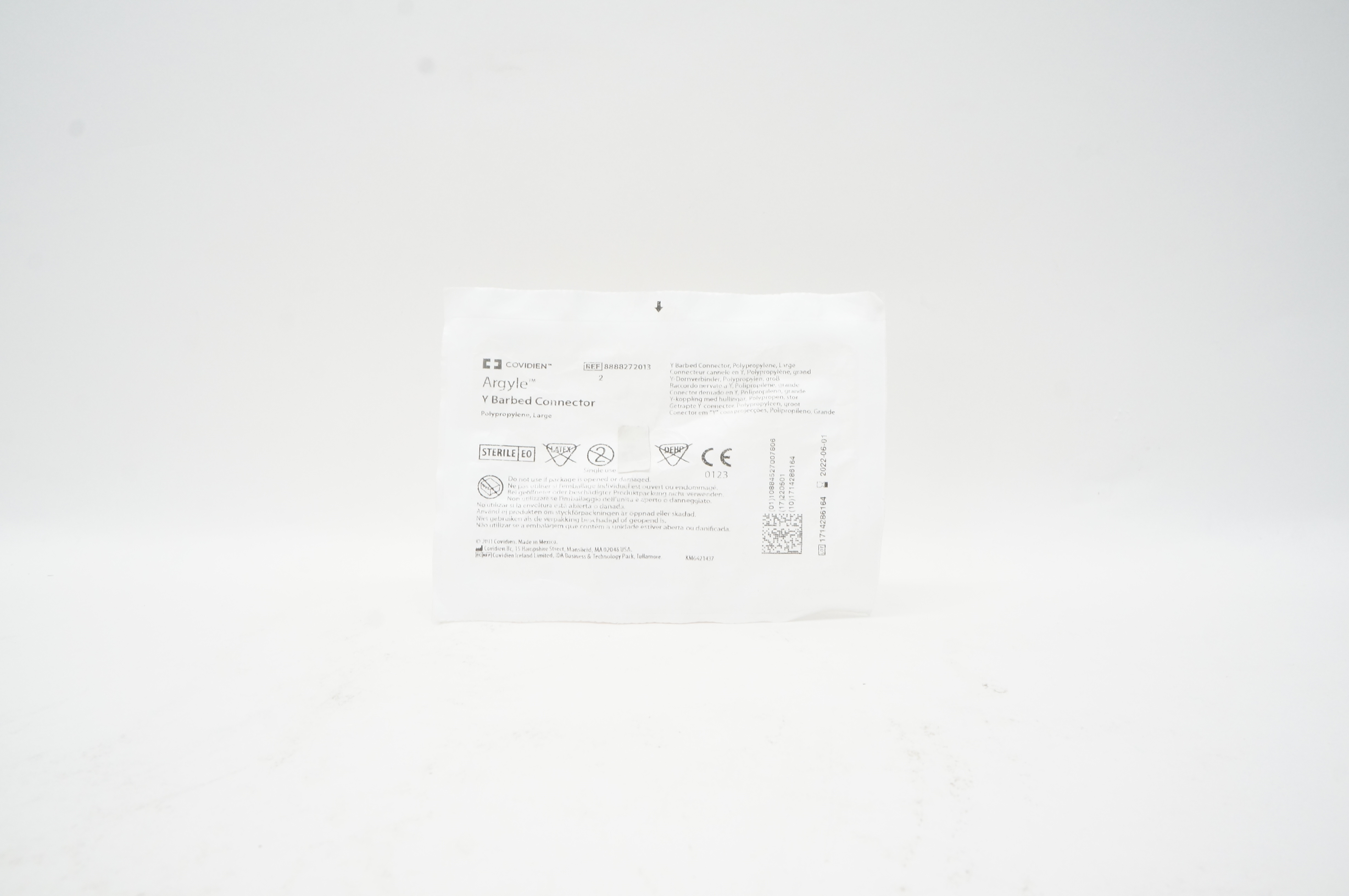 Covidien 8888272013 Argyle Y Barbed Connector Polypropylene, Large