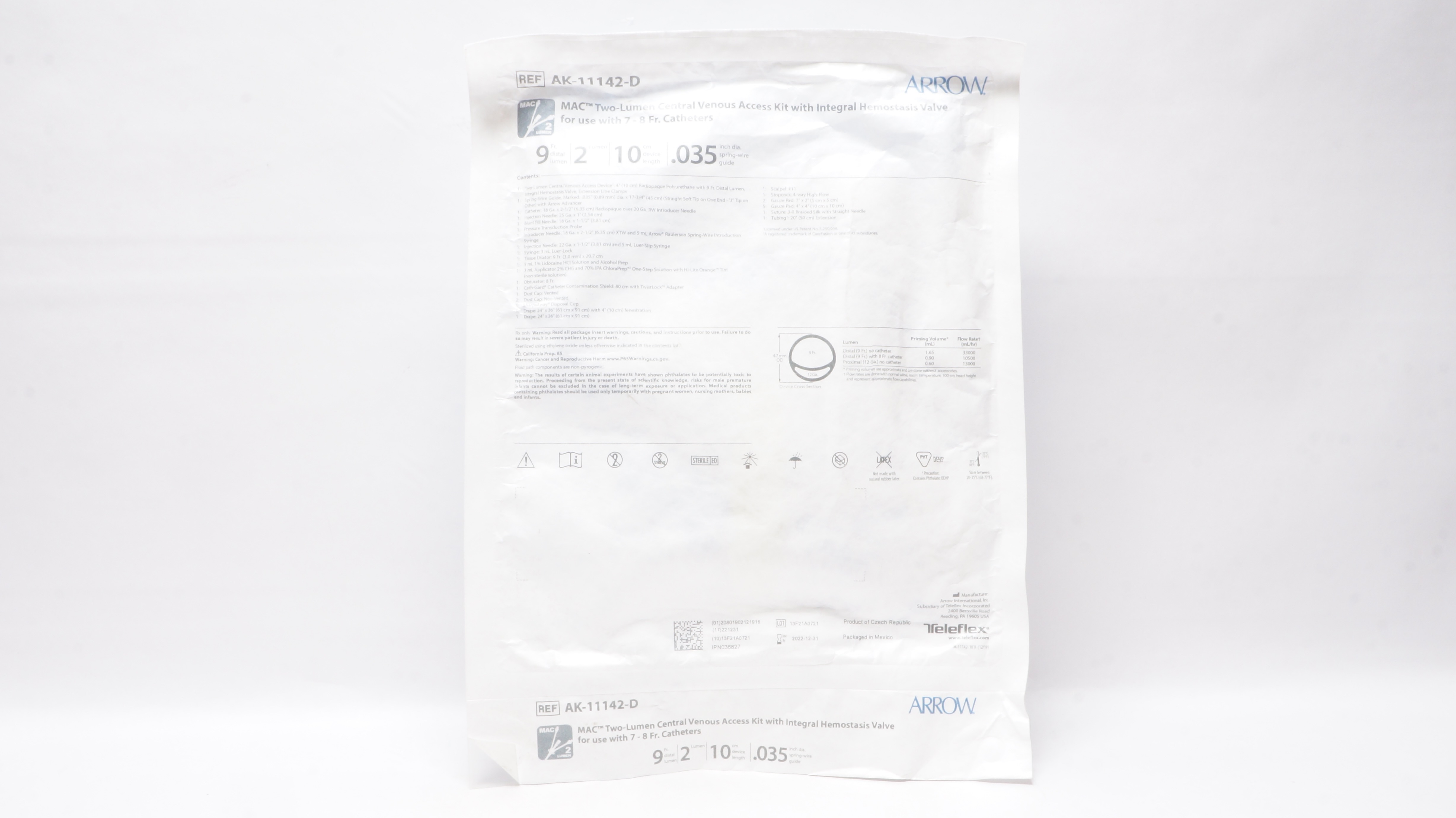 Arrow AK-11142-D MAC Two-Lumen Central Venous Access Kit 9Fr x 10cm x 0.035in(x)