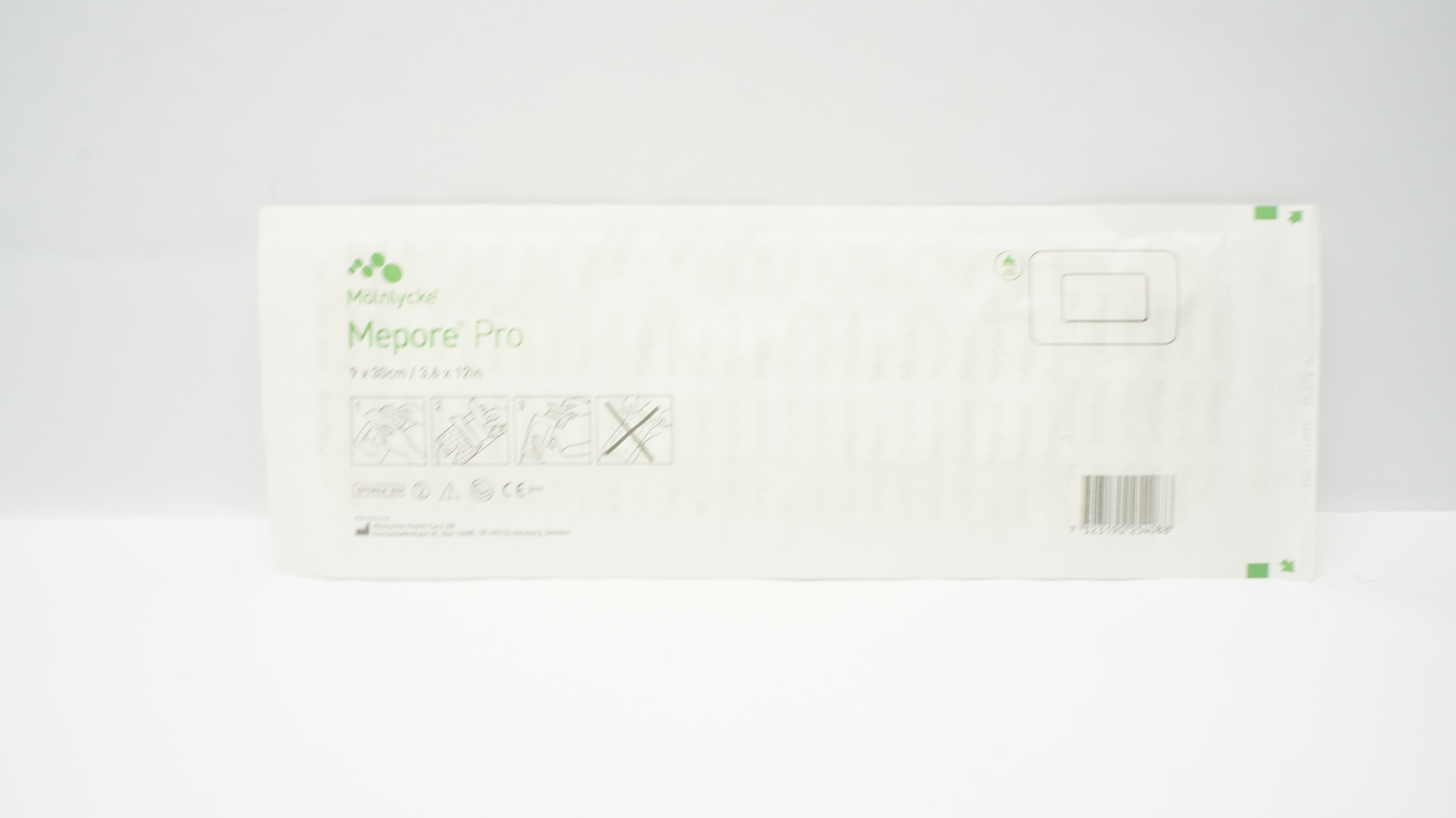 Molnlycke 671390 Mepore Pro Self-Adherent Showerproof Dressing 3.6 x 12inch
