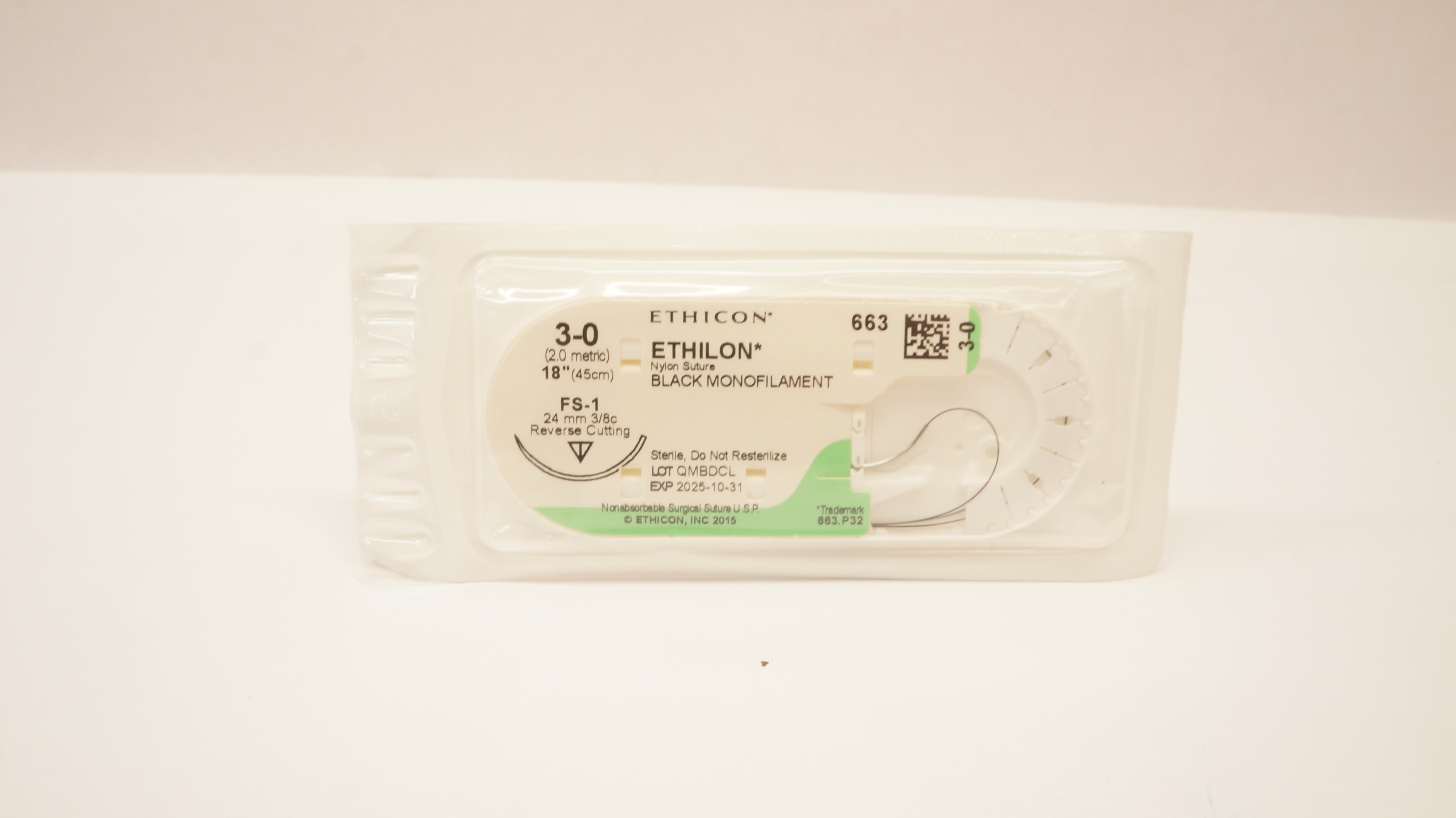 Ethicon 663 3-0 Ethilon Nylon Stre FS-1 24mm 3/8c Reverse Cutting, 18inch