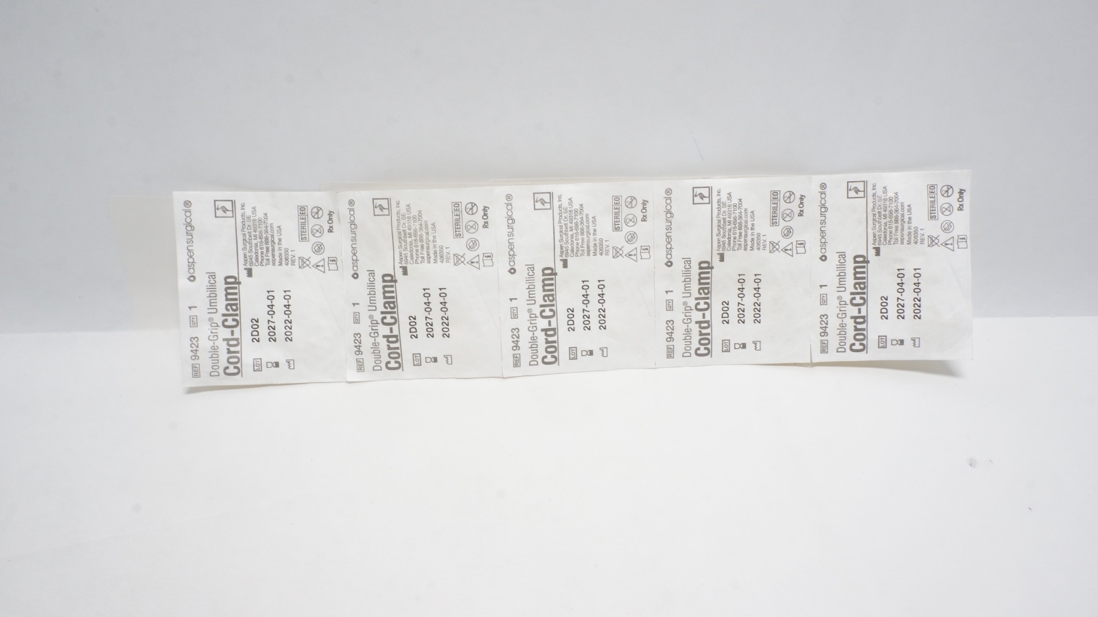 Aspen Surgical 9423 Double-Grip Umbilical Cord Clamp Sterile - Lot of 5
