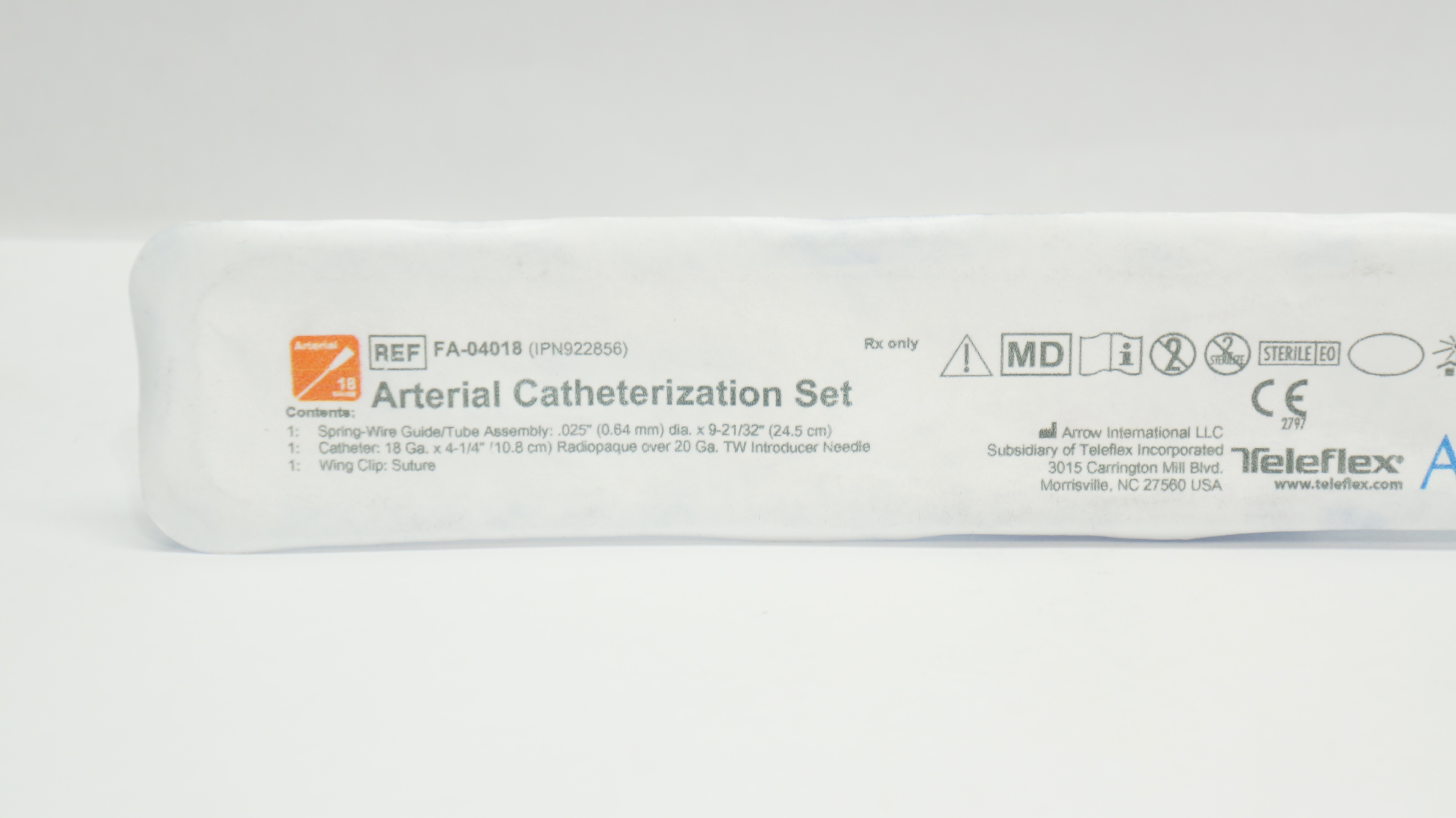 Arrow FA-04018 Arterial Catheterization Set