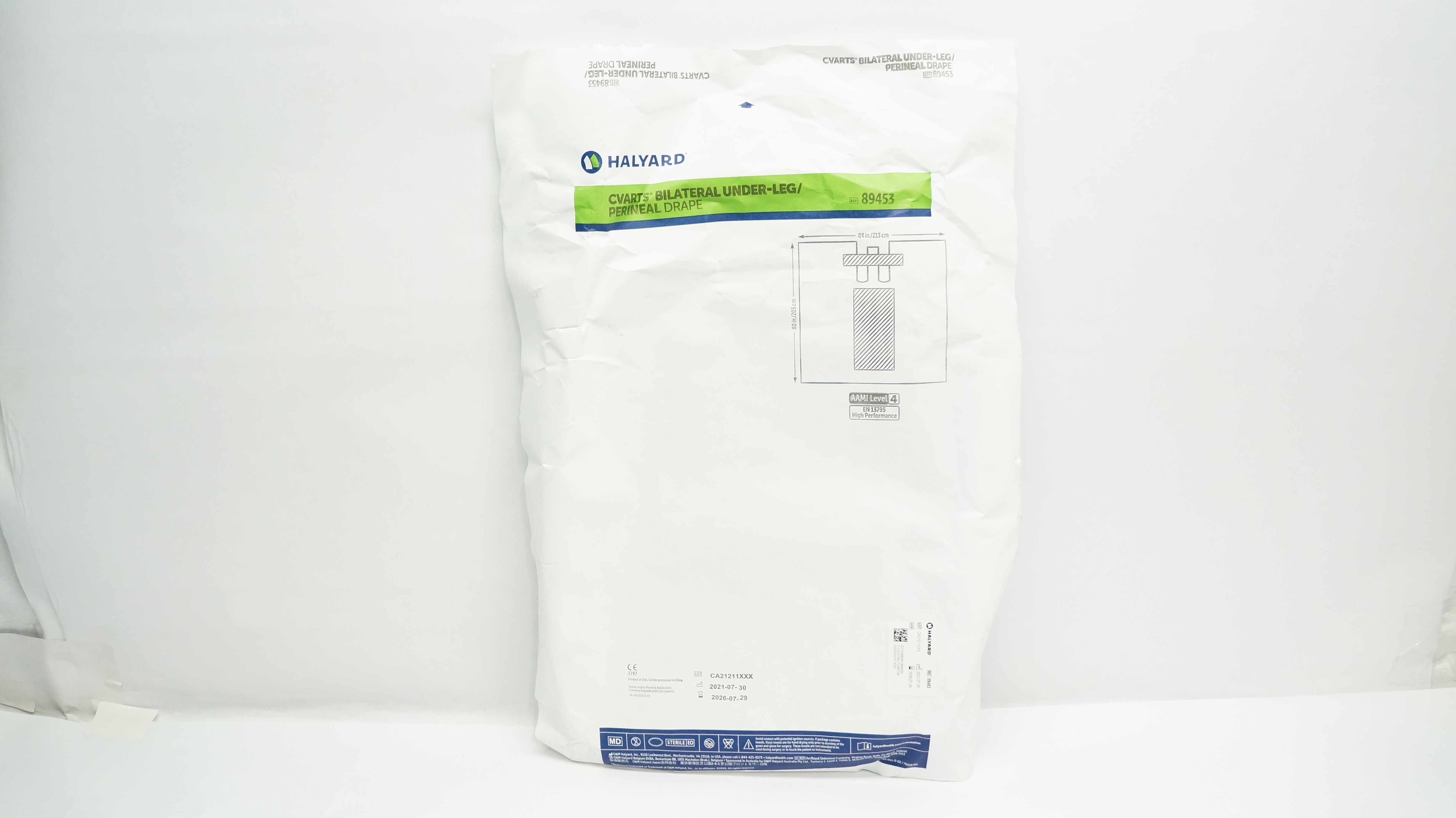 Halyard 89453 Cvarts Bilateral Under-Leg Perineal Drape 80in. x 84in.