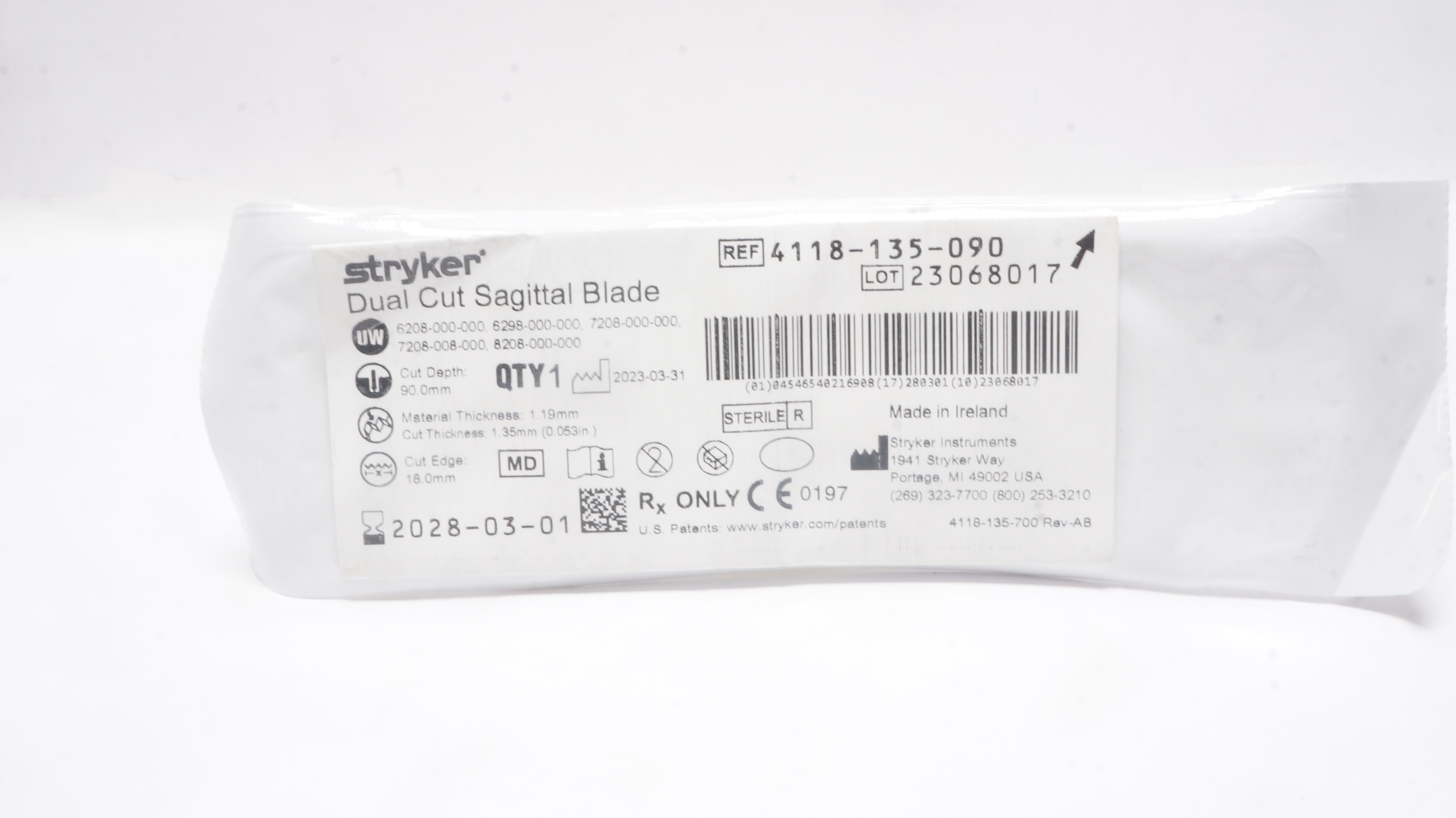 Stryker 4118-135-090 DualCut Sagittal Blade 90.0mm x 1.19mm x 18.0mm