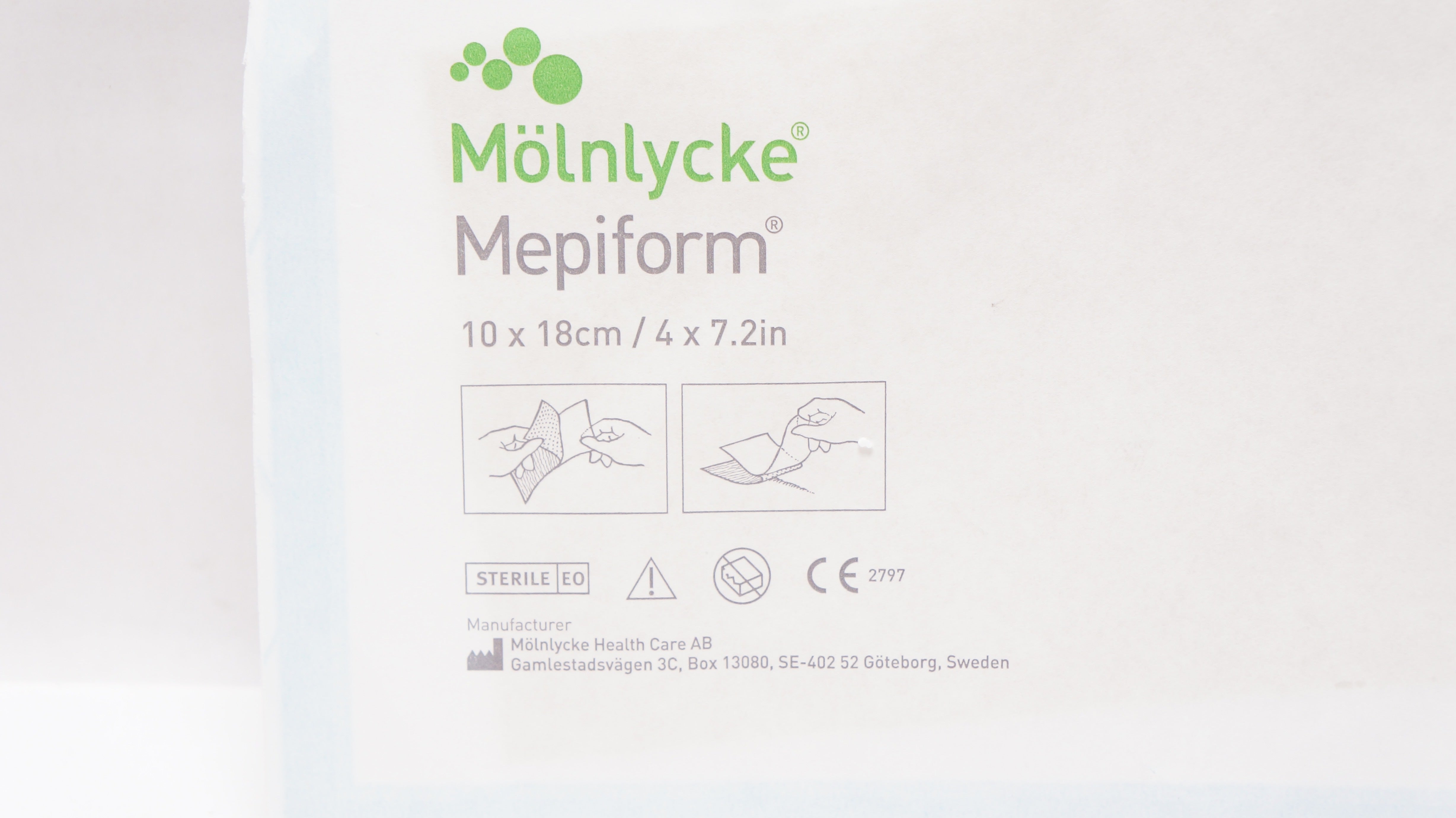 Mölnlycke 293499 Mepiform Self-Adherent Soft Silicone Dressing 4inch x 7.2inch