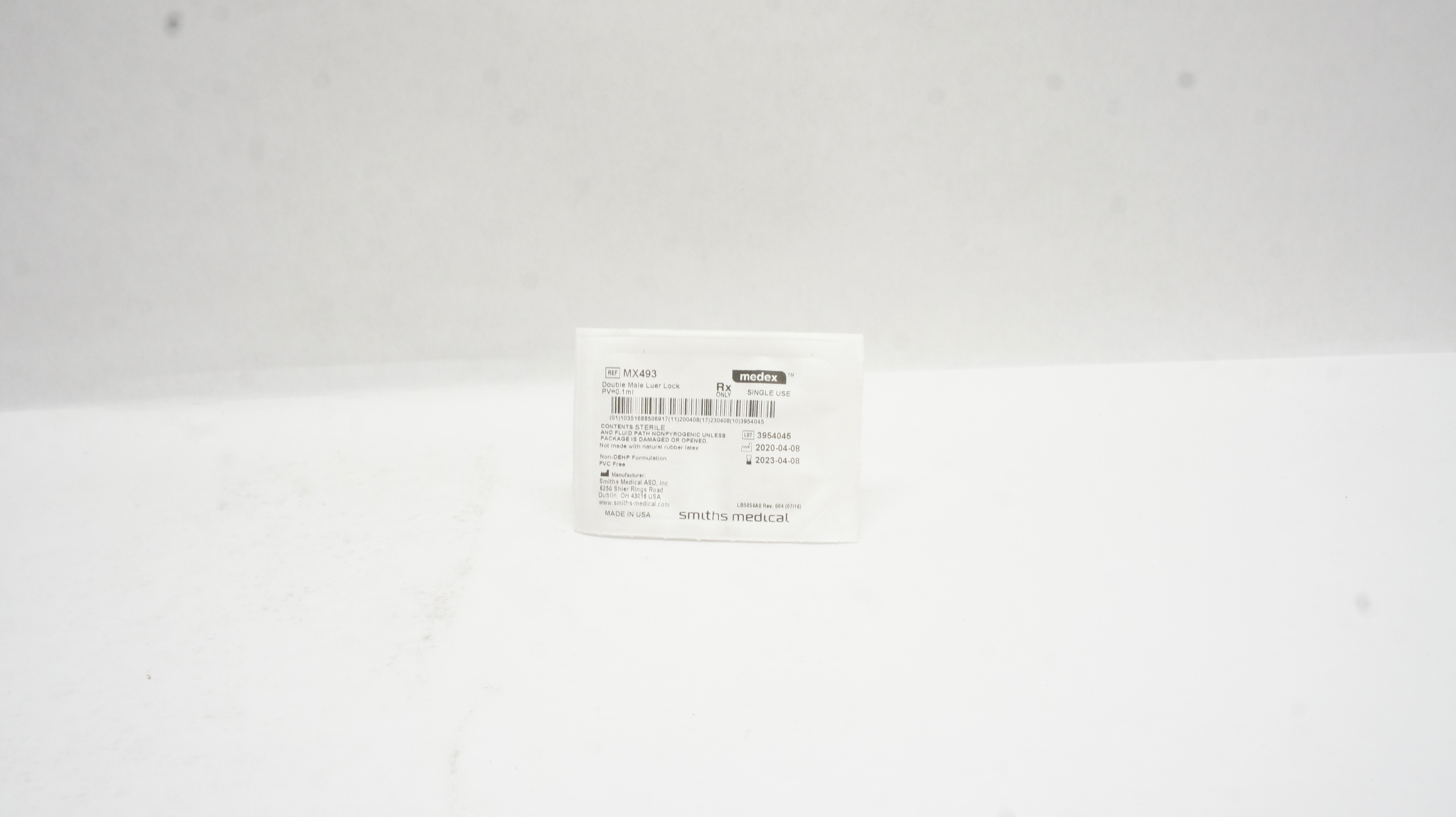 Smiths Medical MX493 Medex Double Male Luer Lock, PV 0.1mL