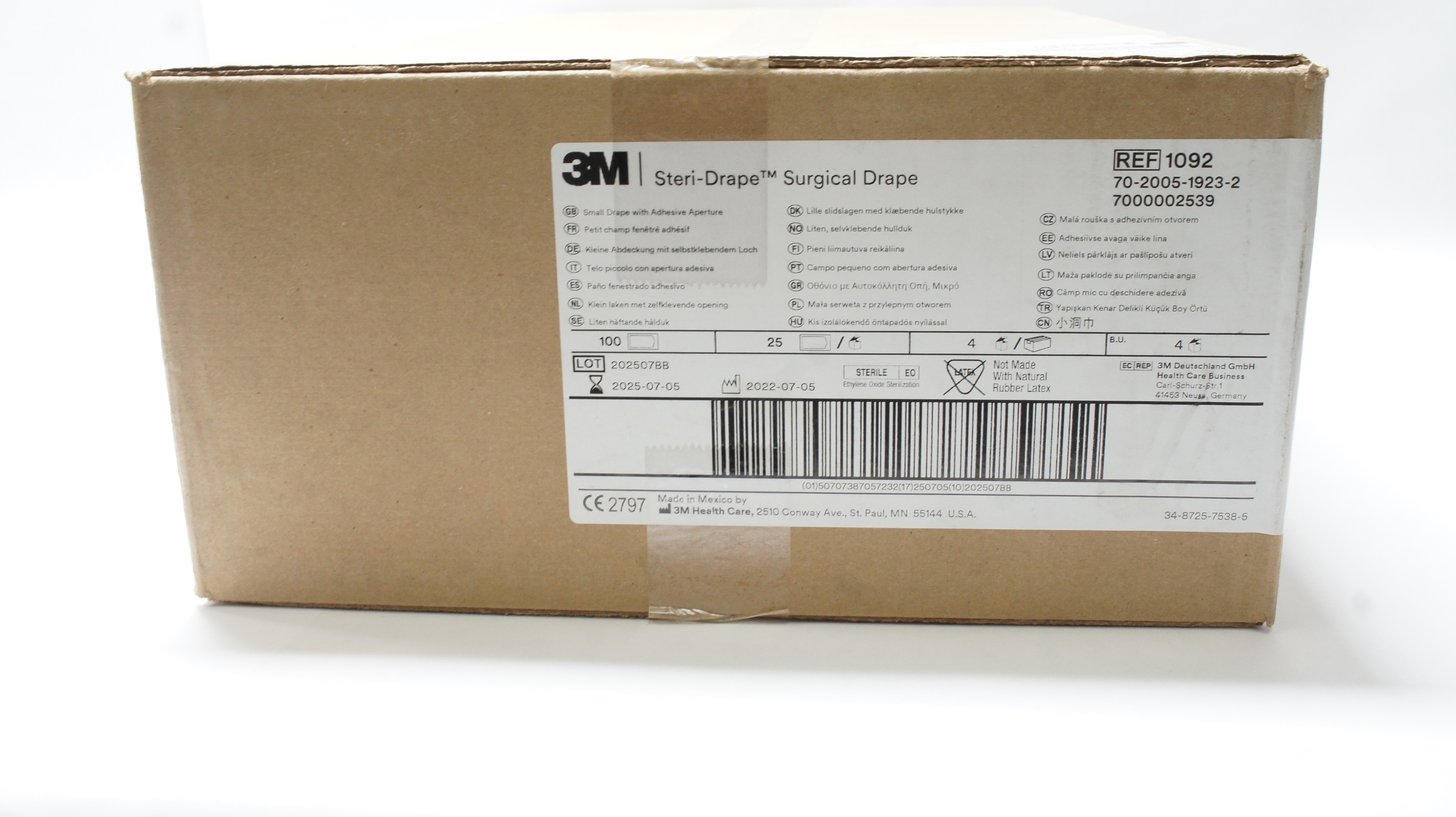 3M 1092 Steri-Drape Surgical Drape w/Adhesive Aperture - Box of 100