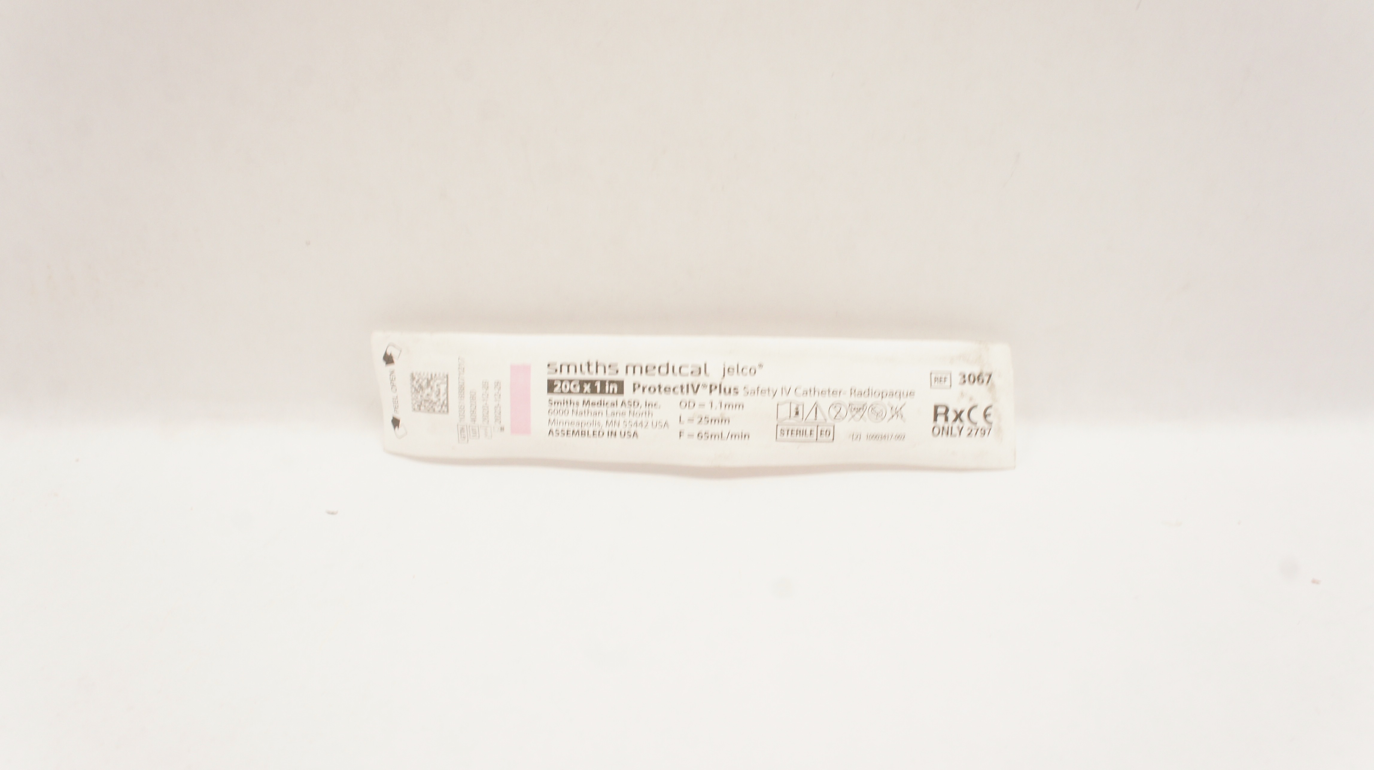 Smiths Medical 3067 Protect IV Plus Safety Cath. Radiopaque 20G x 1inch