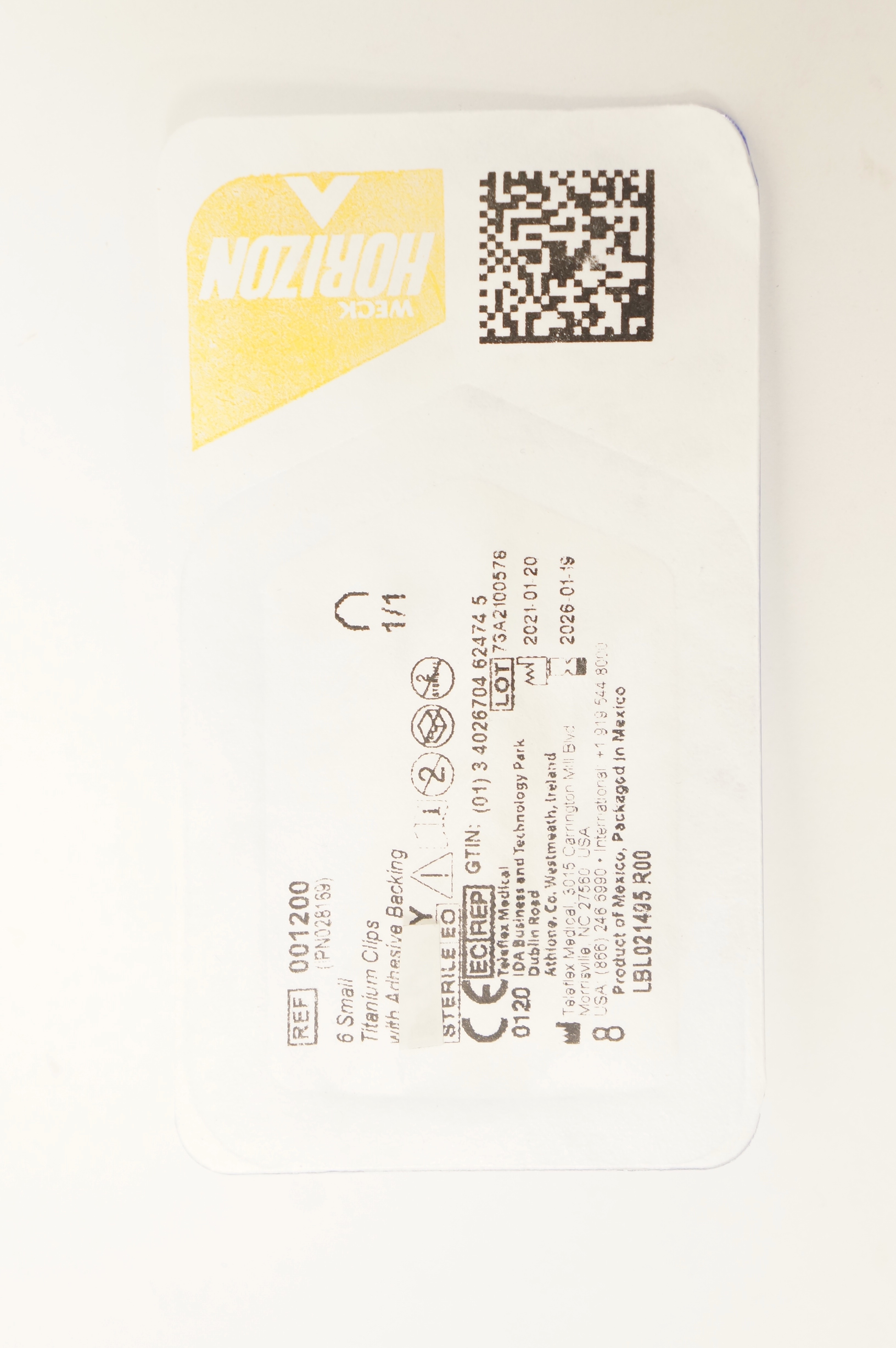 Teleflex 001200 Weck Horizon 6 Small Titanium Clips with Adhesive Backing