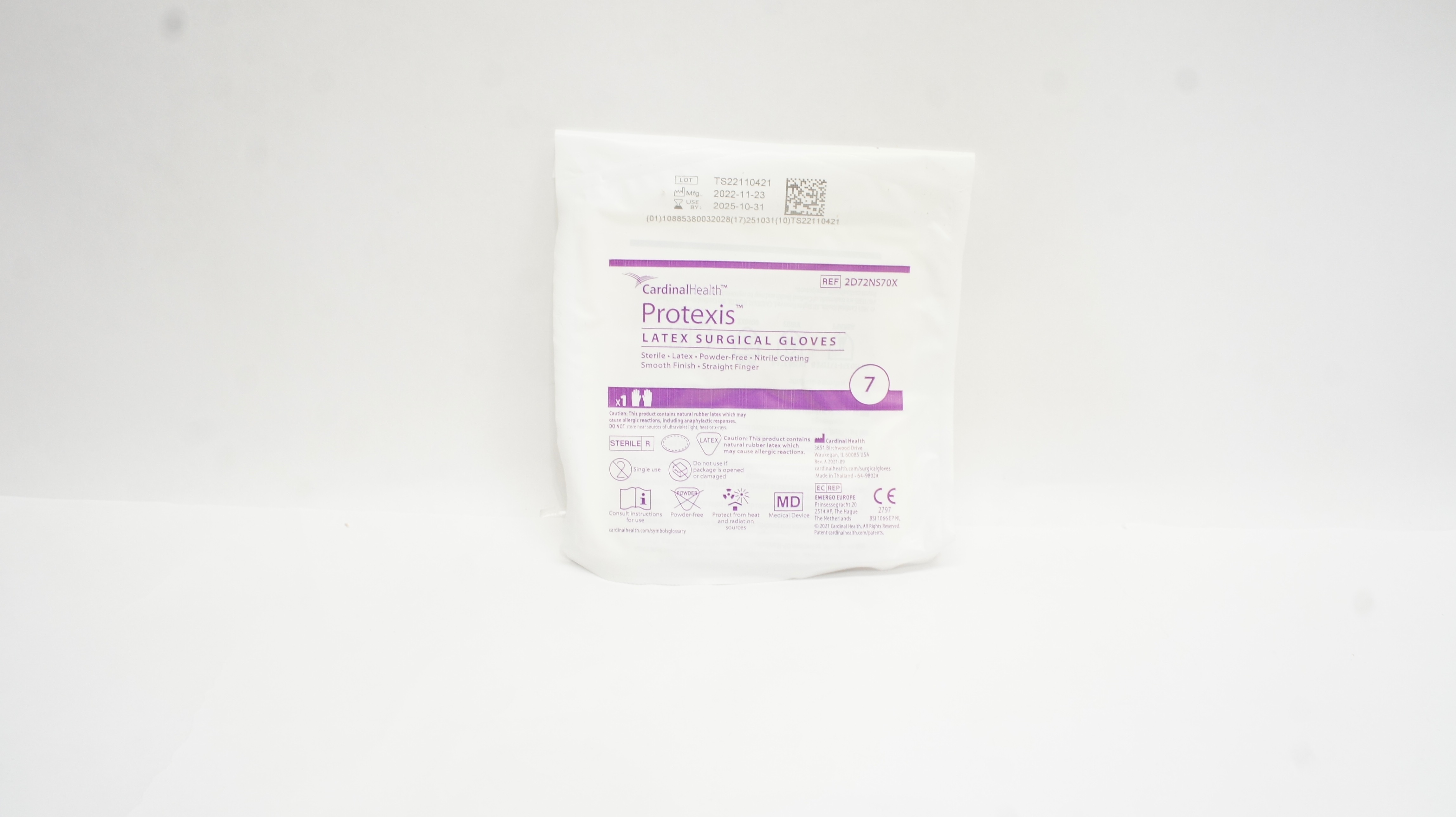 Cardinal Health 2D72NS70X Protexis Latex Powder-Free Surgical Gloves, Size 7