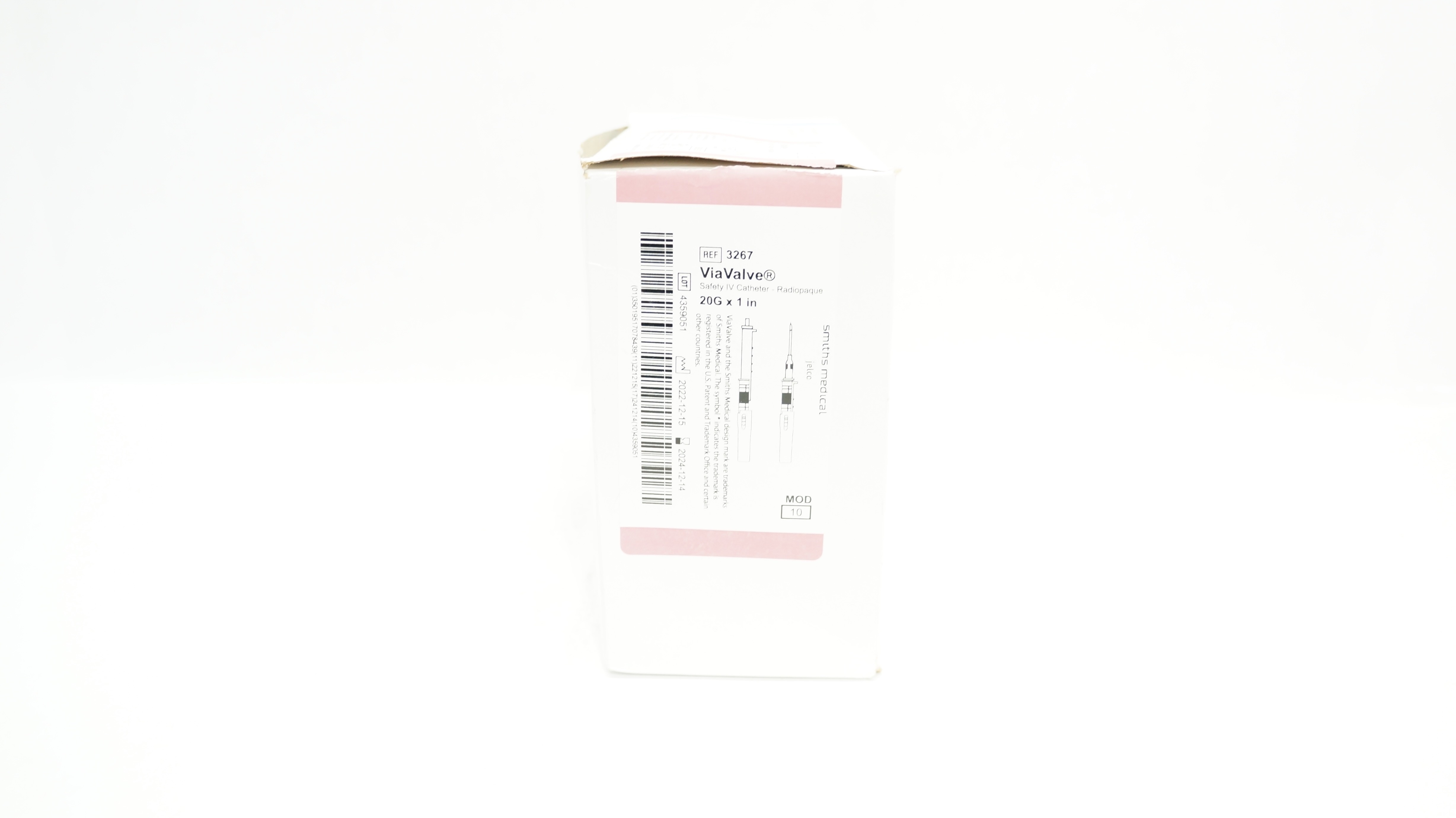 Smiths Medical 3267 ViaValve Safety IV Cath. 20G x 1inch - Box of 50