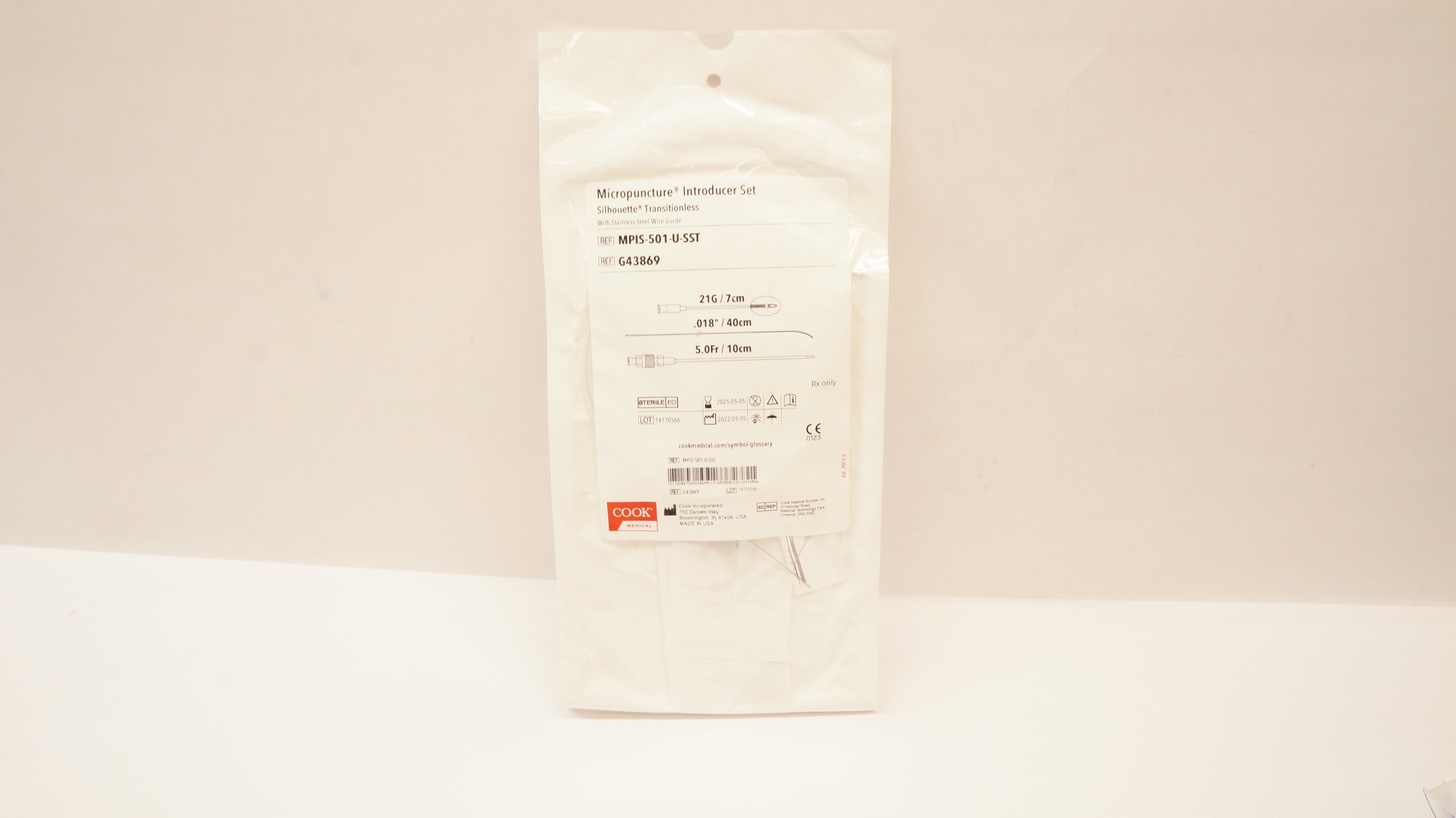 Cook G43869 Micropuncture Introducer Set Silhouette Transitionless 5.0Fr x 10cm