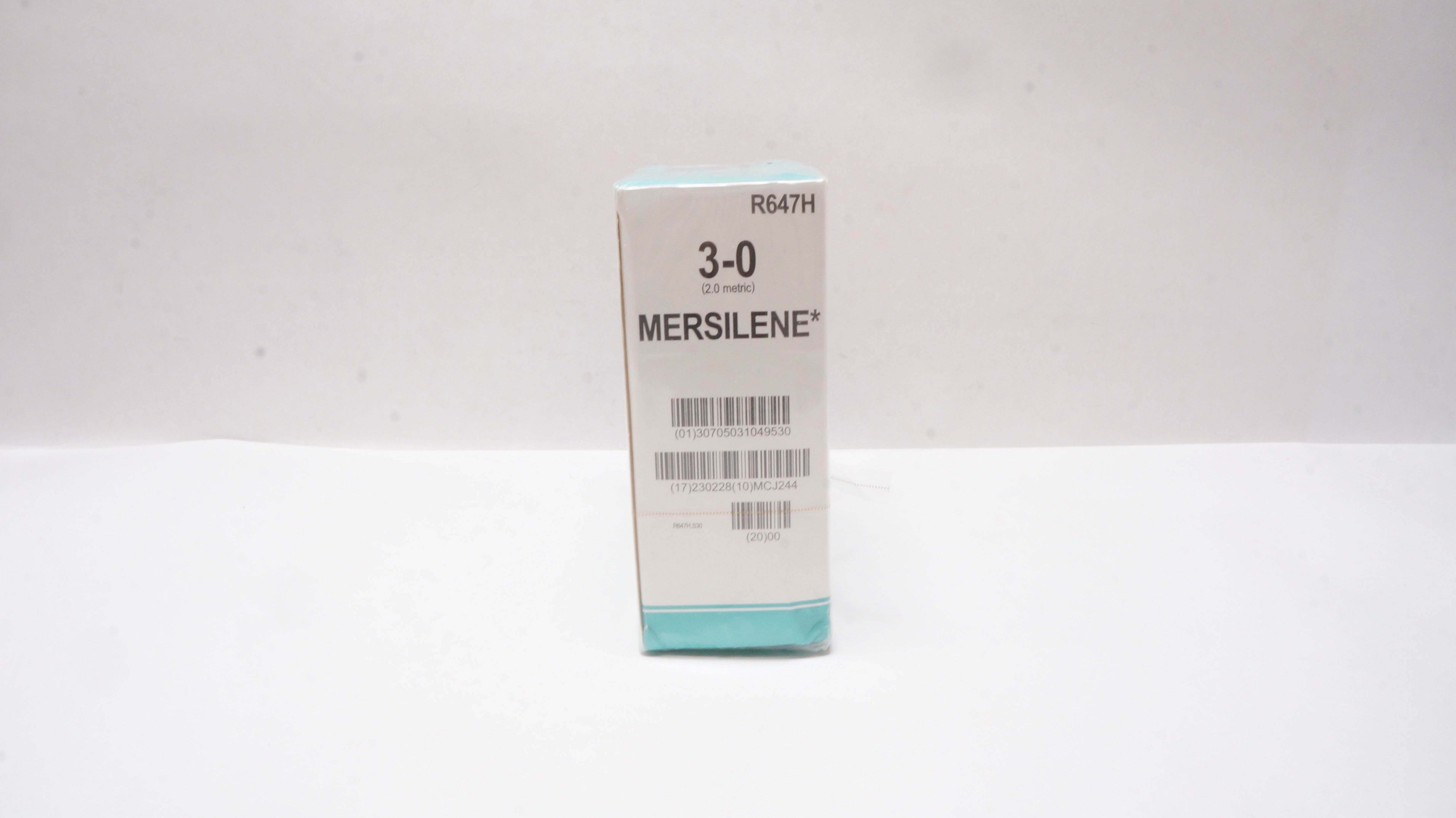 Ethicon R647H 3-0 Mersilene18inch FS-1 24mm 3/8c Reverse Cutting (x) - Box of 36