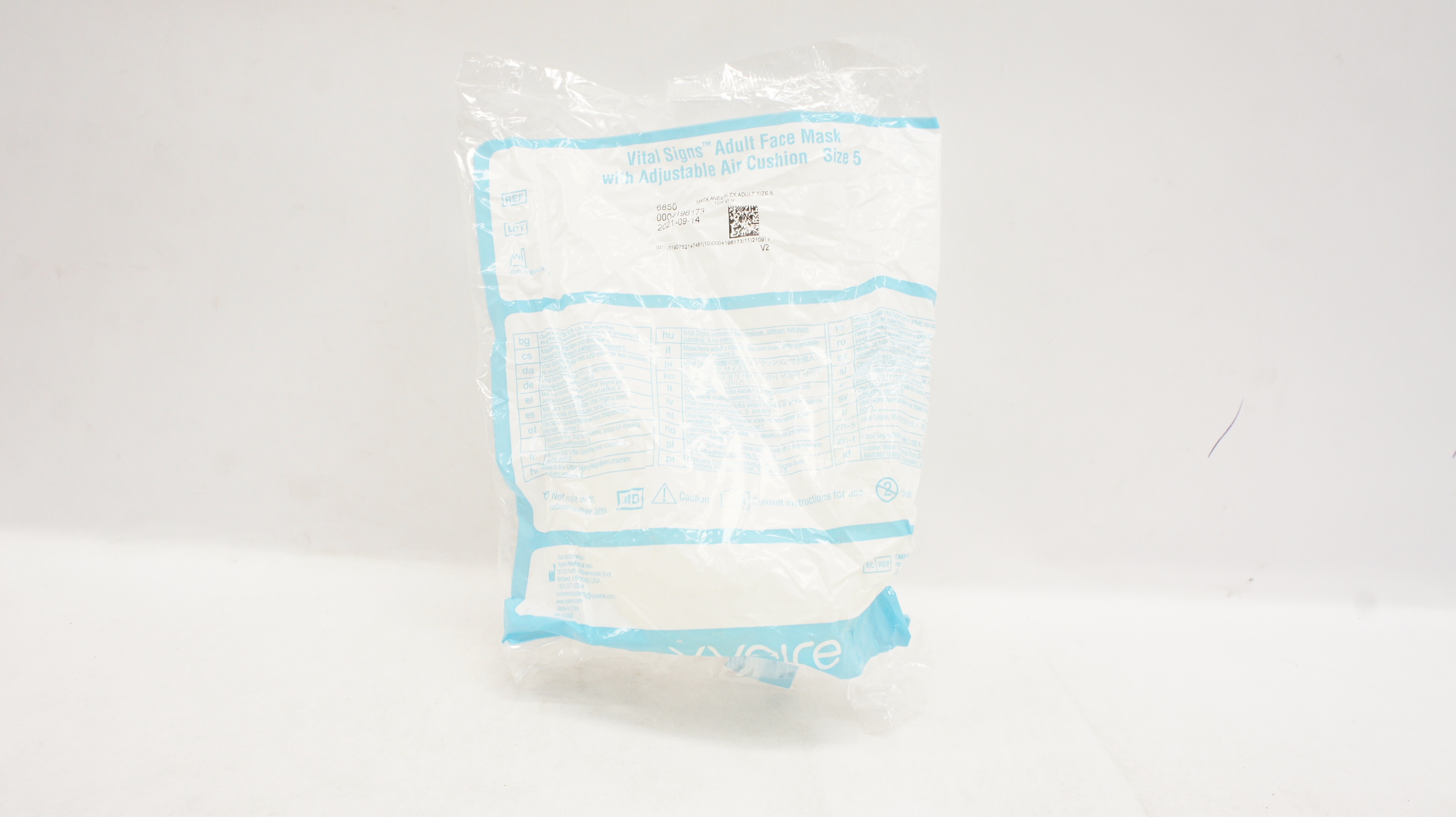 Vyaire 6850 Vital Signs Adult Face Mask with Adjustable Air Cushion, Size 5