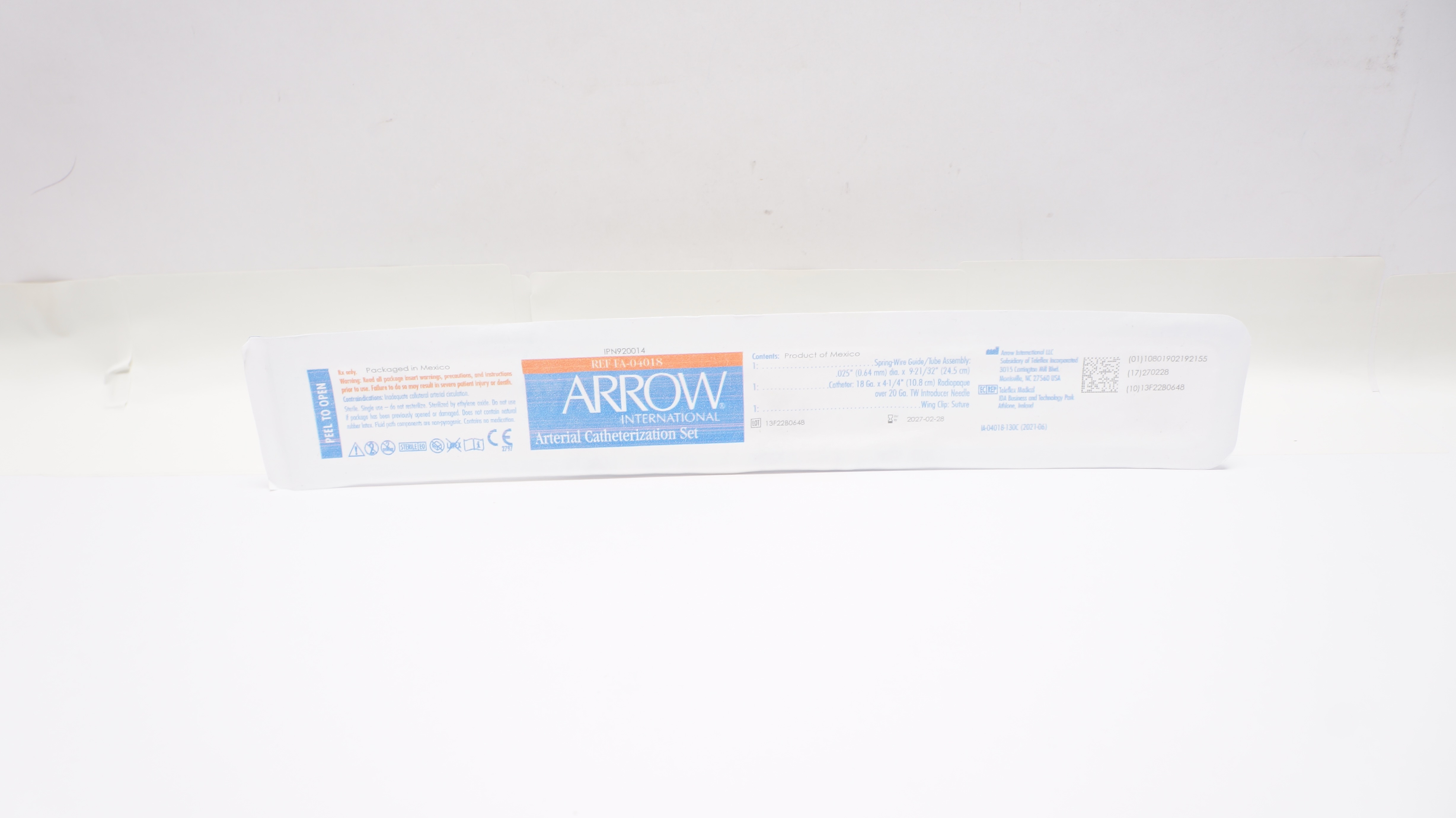 Arrow FA-04018 Arterial Catheterization Set 18Ga x 4 1/4 inch