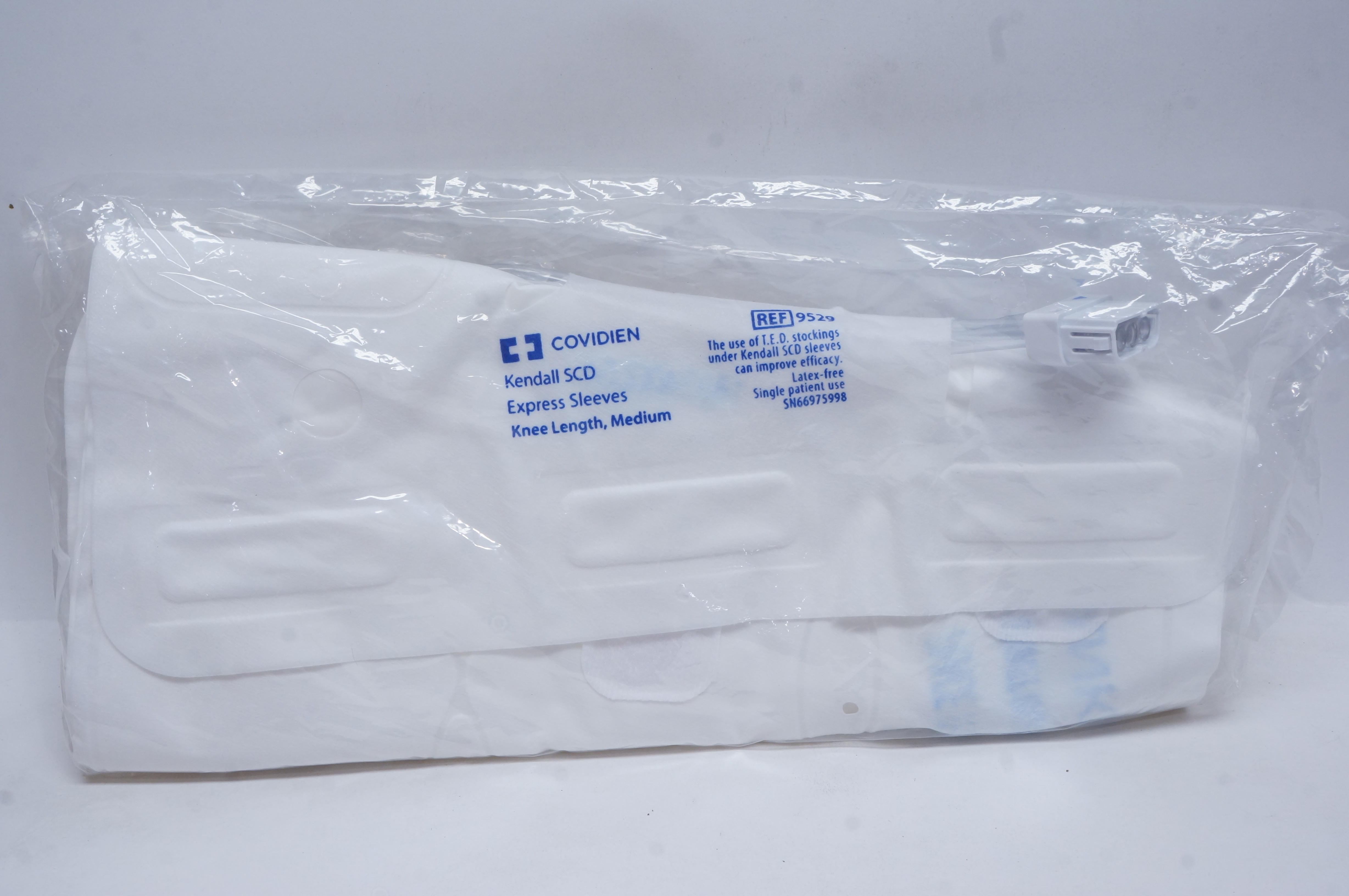 Covidien 9529R Kendall SCD Express Sleeves, Medium (x)