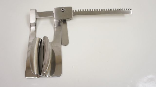 Alan Scott Cooley Sternum Retractor Self Retaining 4