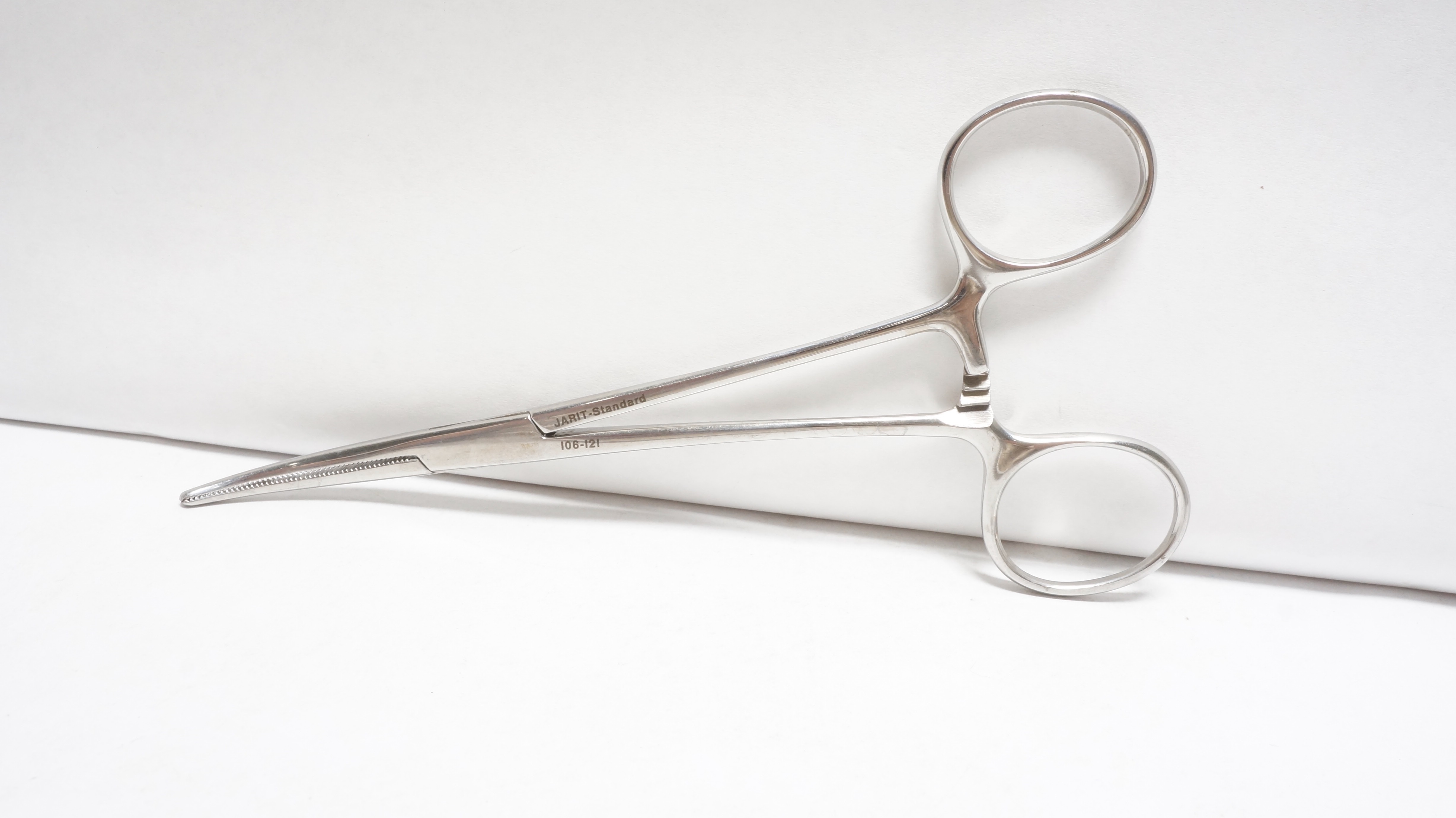 Jarit Standard 106-121 Curved Crile Artery Forceps