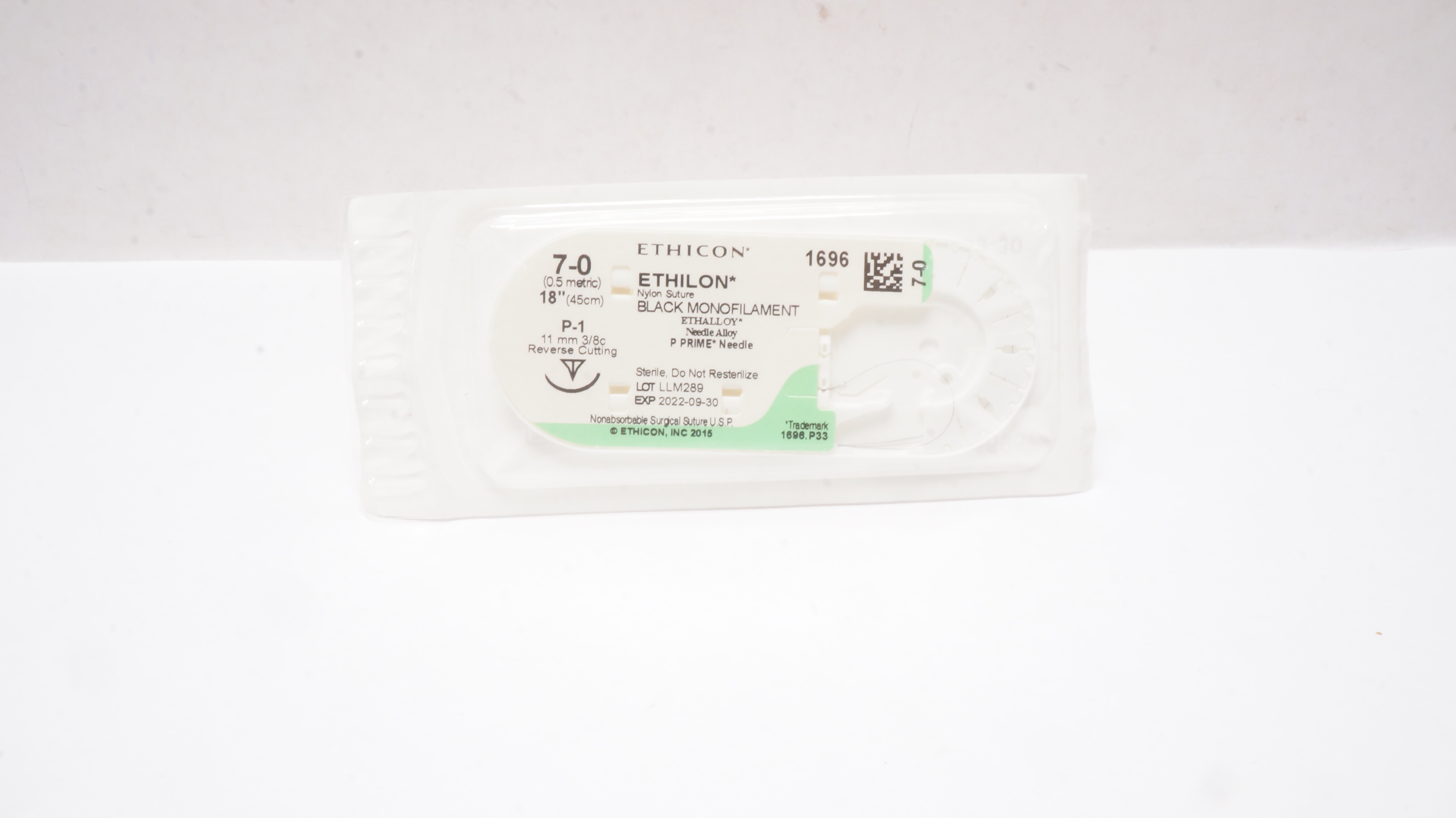 Ethicon 1696 7-0 ETHILON Nylon Stre P-1 11mm 3/8c Reverse Cutting 18inch (x)