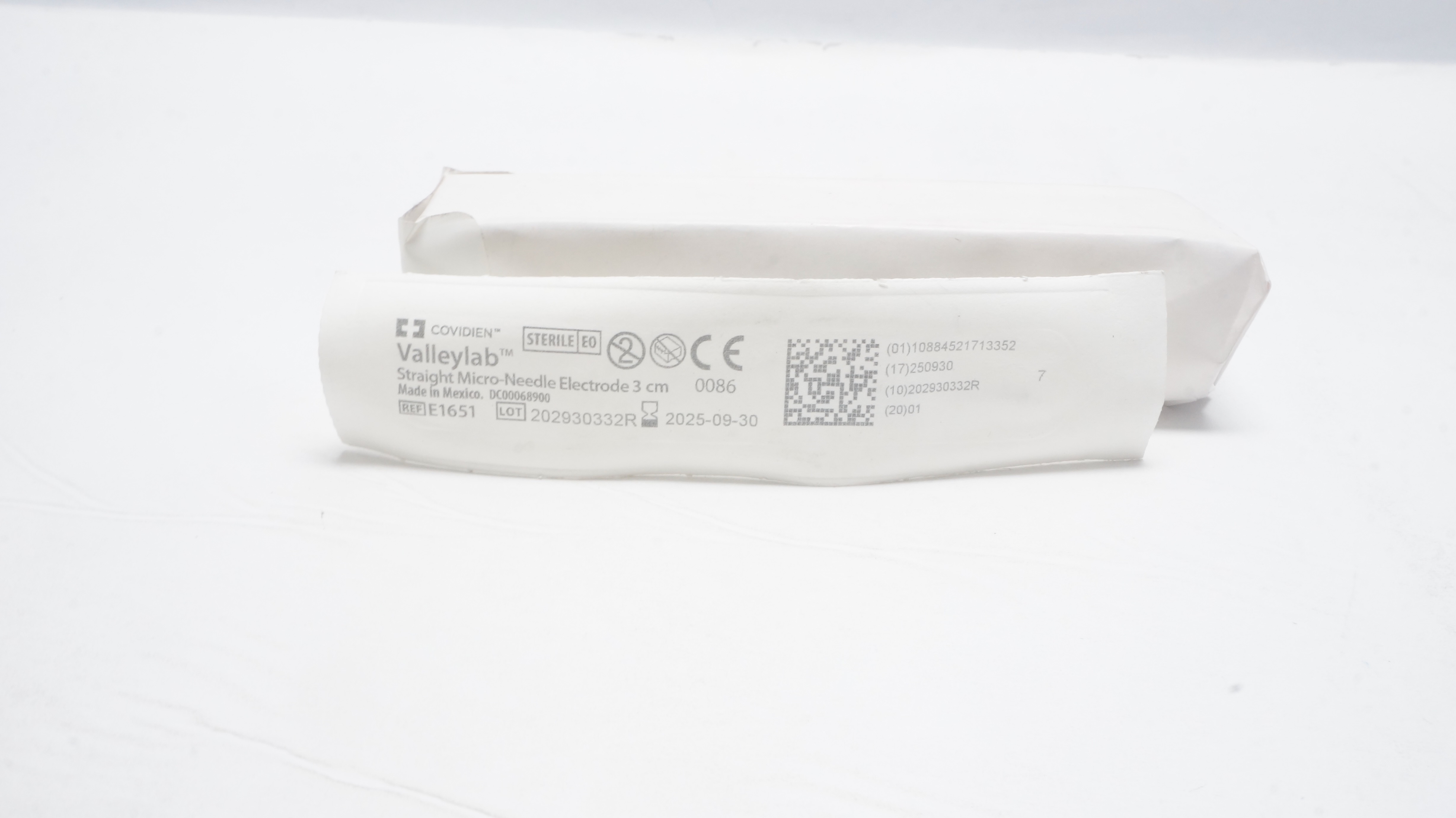 Covidien E1651 Valleylab Straight Micro-Ndle Electrode 3cm